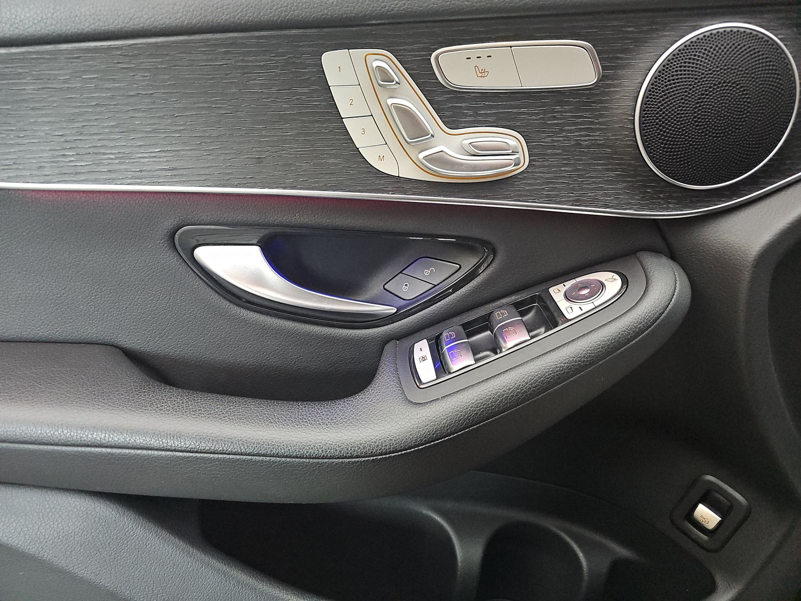 2022 Mercedes-Benz GLC GLC 300 AWD