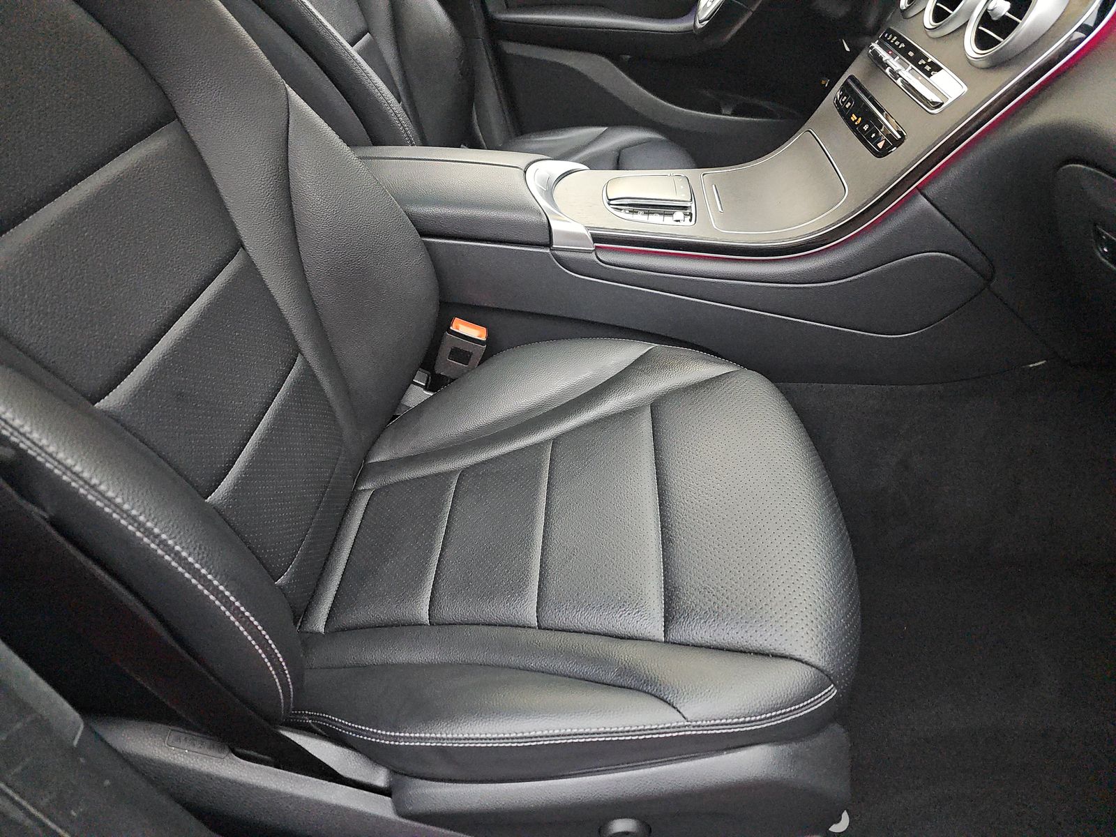 2022 Mercedes-Benz GLC GLC 300 AWD