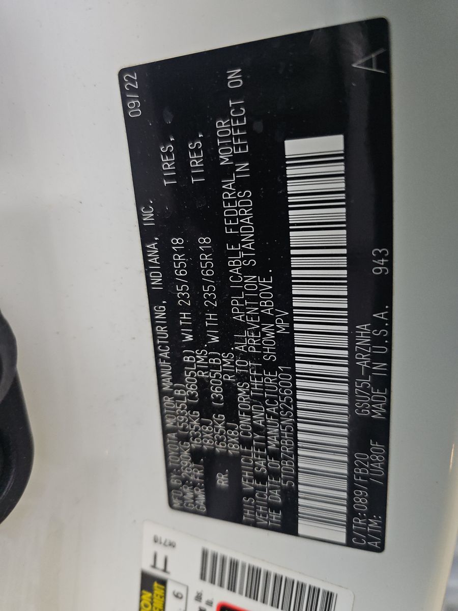 2022 Toyota Highlander LE AWD