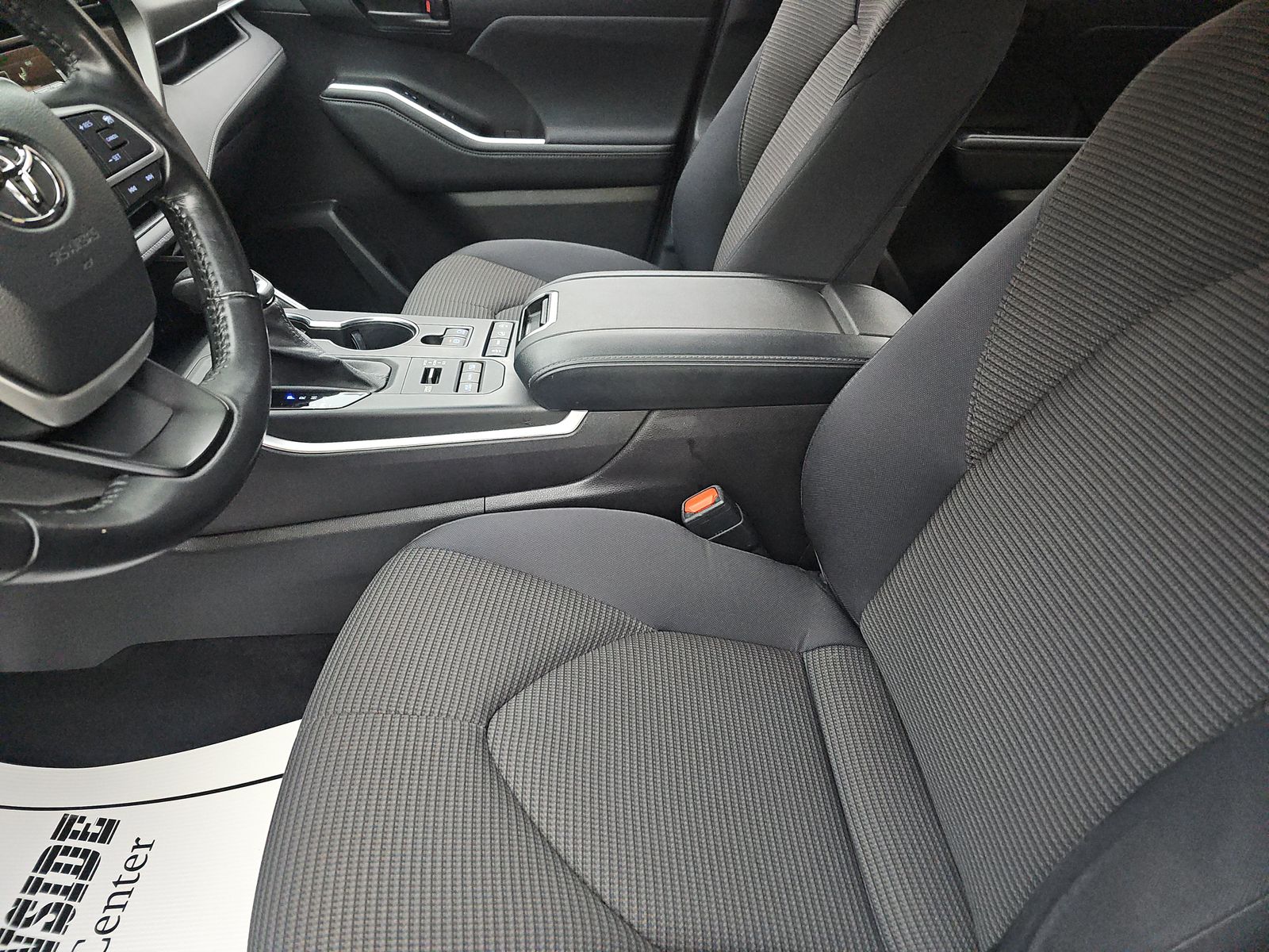 2022 Toyota Highlander LE AWD