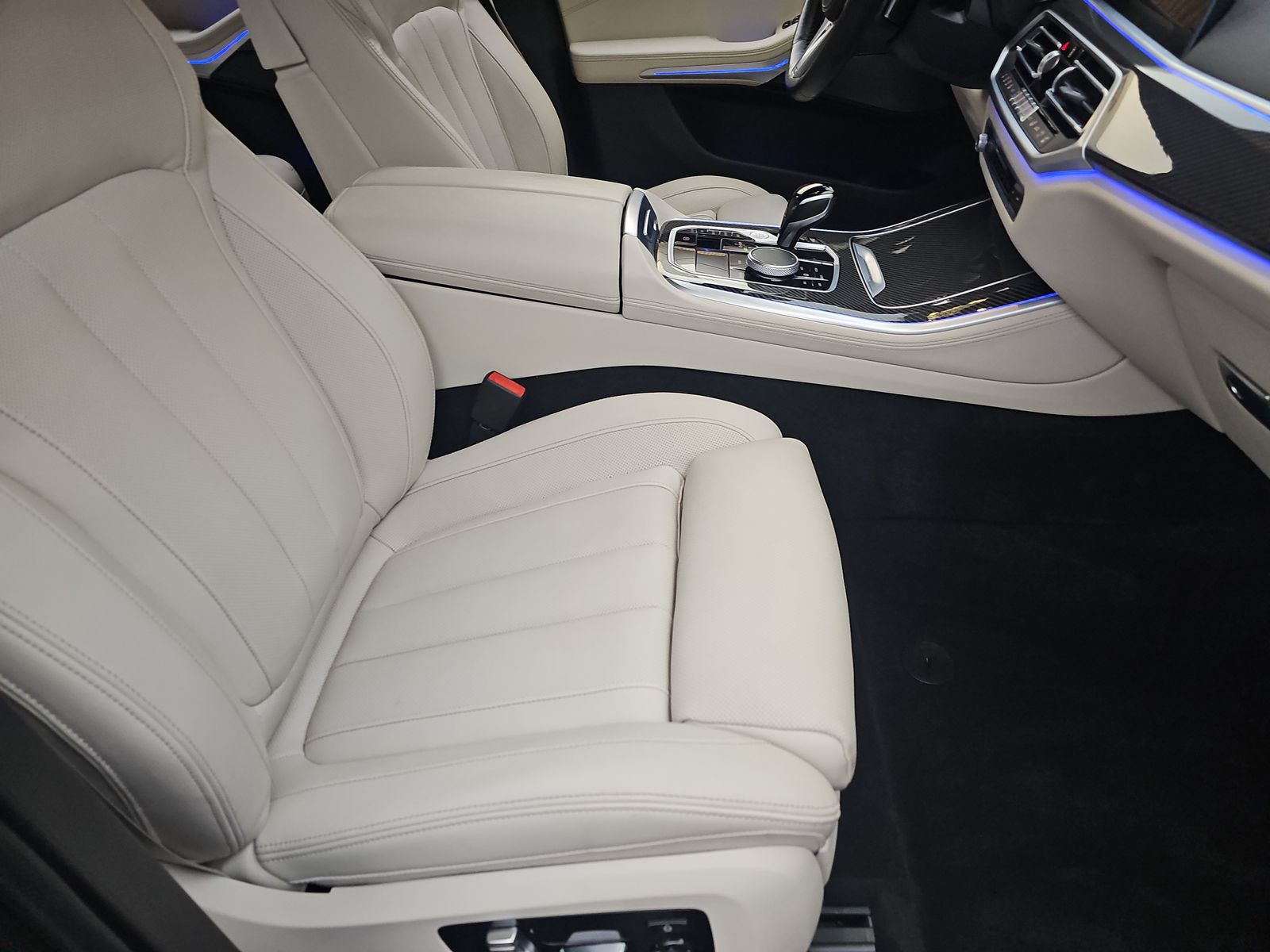 2022 BMW X5 M50i AWD