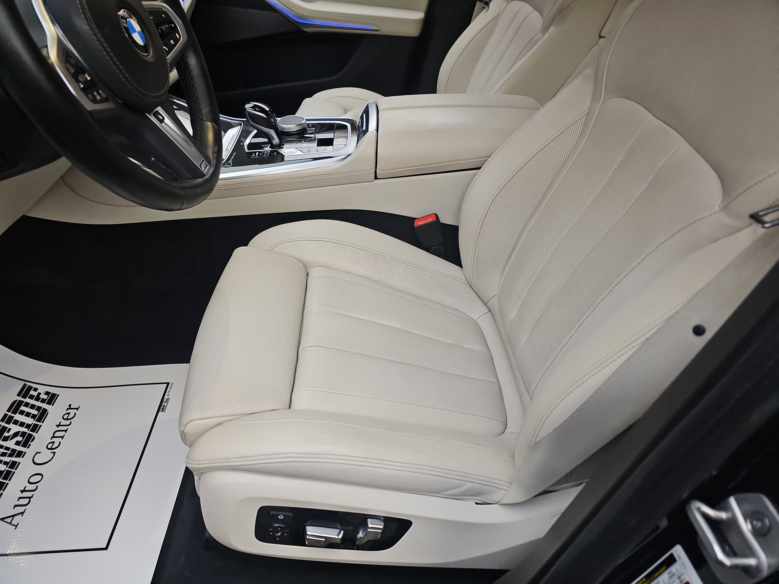 2022 BMW X5 M50i AWD