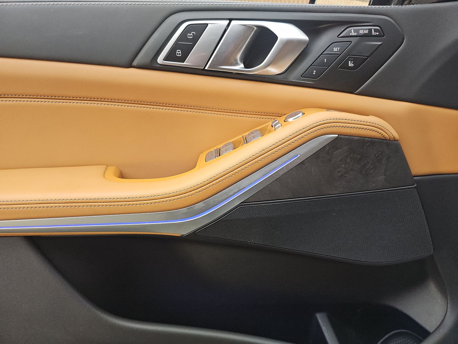 2023 BMW X7 xDrive40i AWD