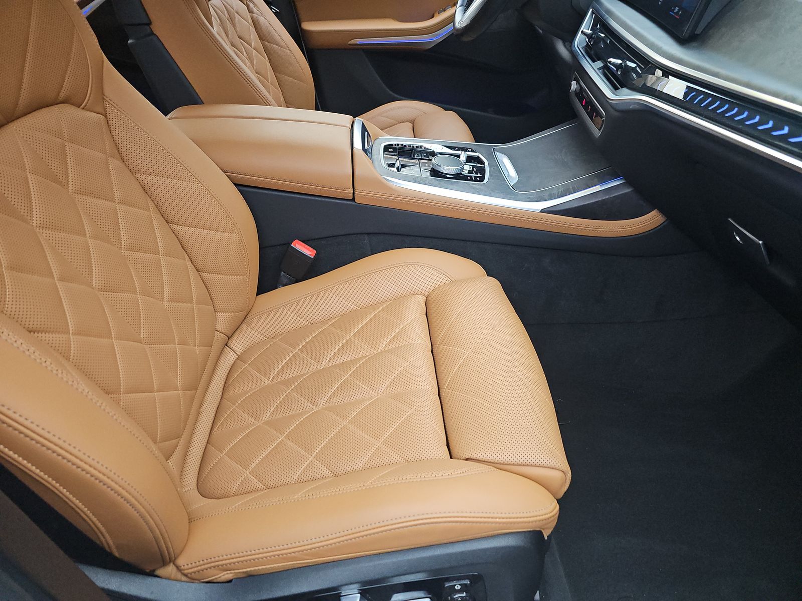 2023 BMW X7 xDrive40i AWD