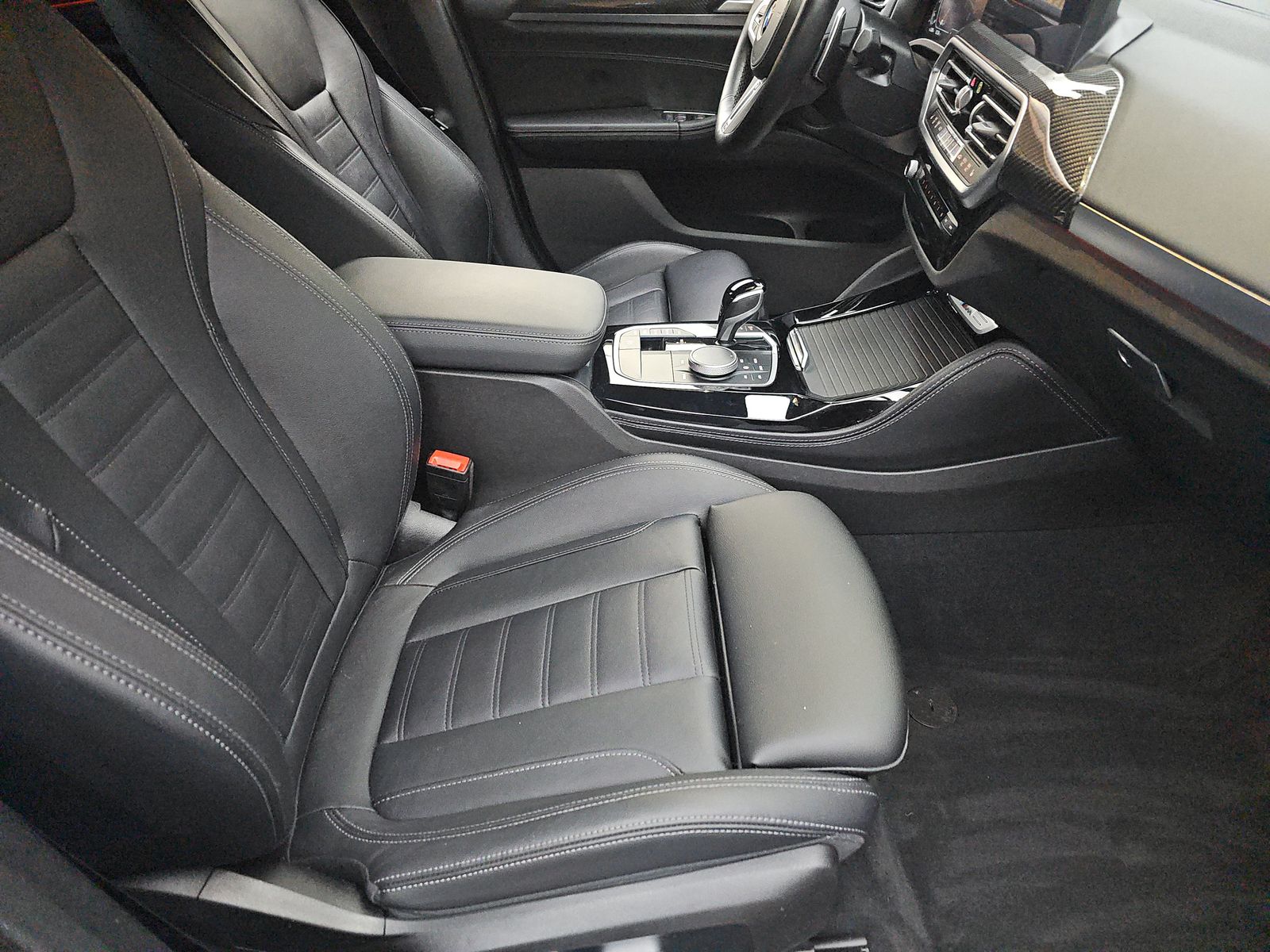 2023 BMW X4 M40i AWD