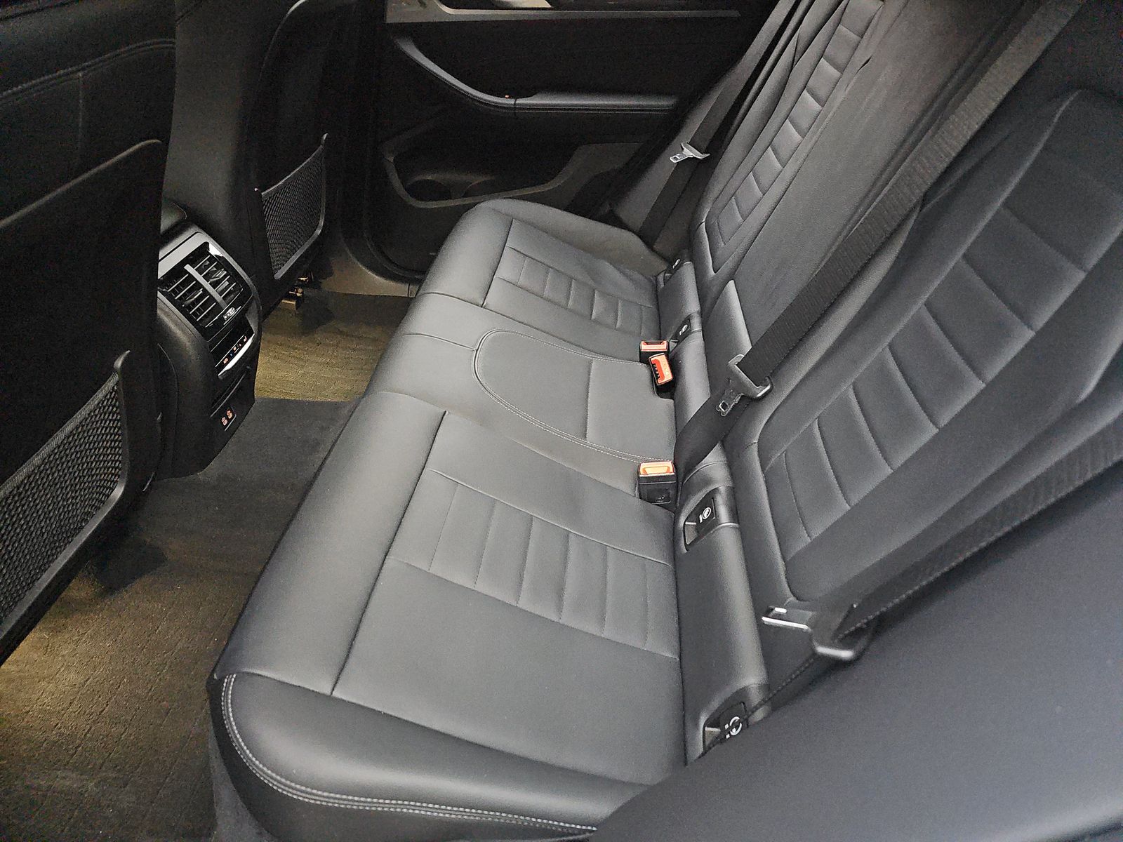 2023 BMW X4 M40i AWD