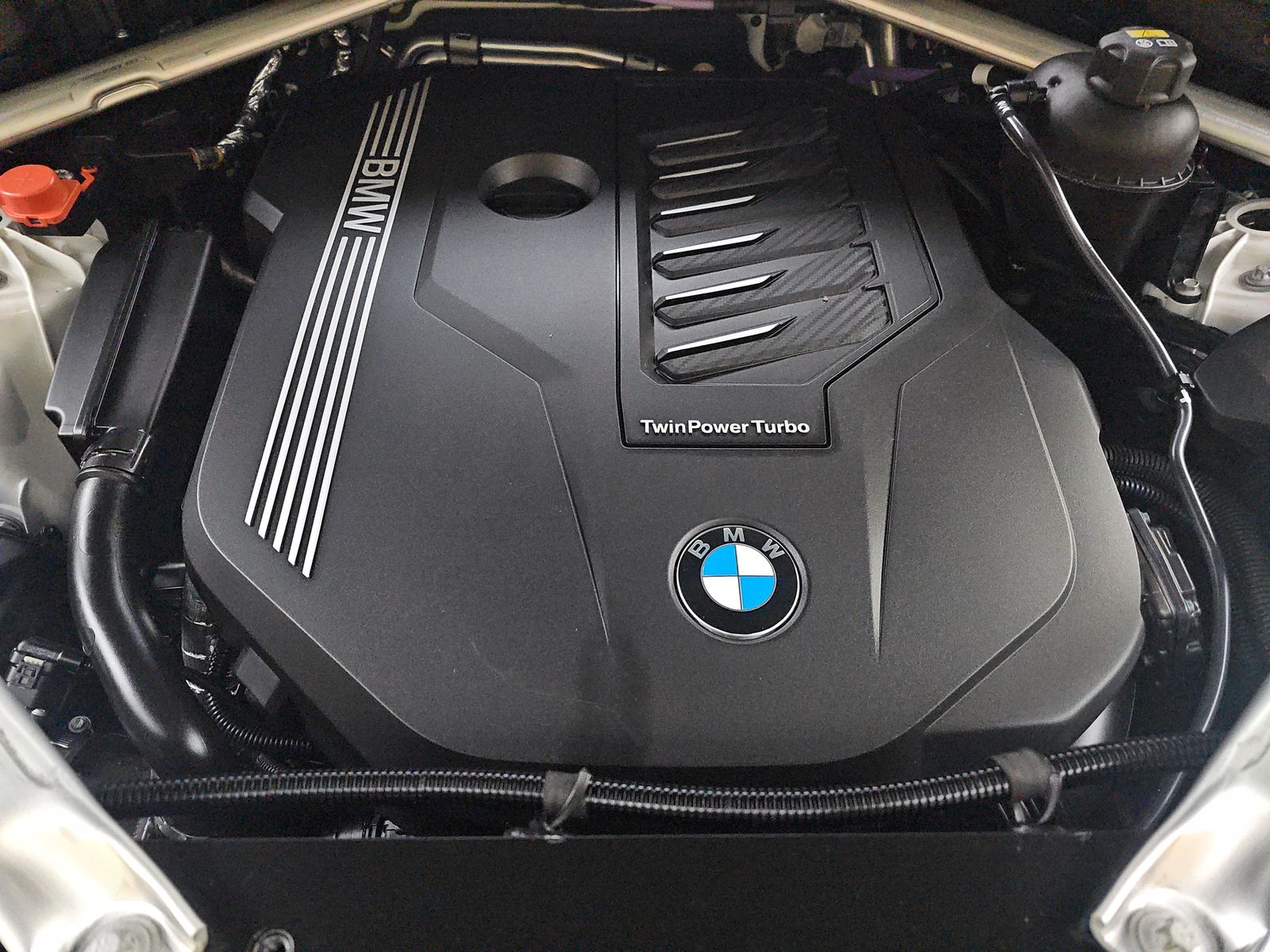 2023 BMW X6 xDrive40i AWD