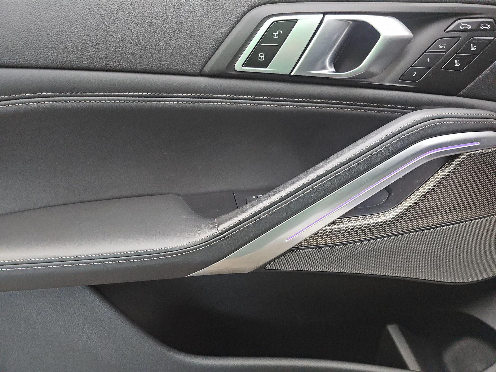 2023 BMW X6 xDrive40i AWD