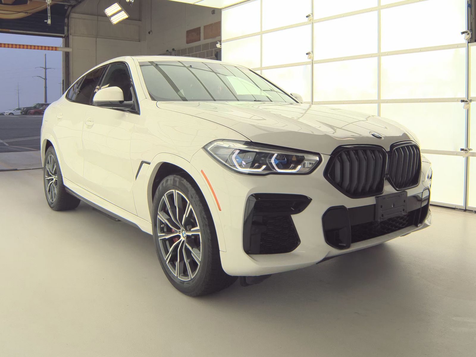 2023 BMW X6 xDrive40i AWD