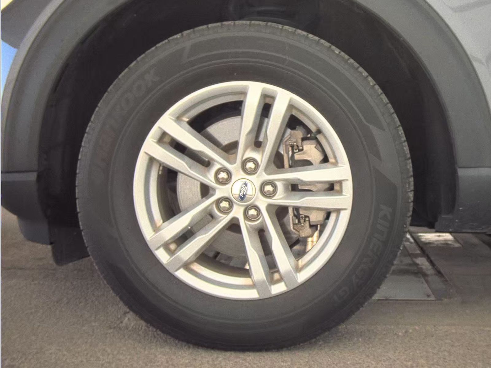 2022 Ford Explorer XLT AWD