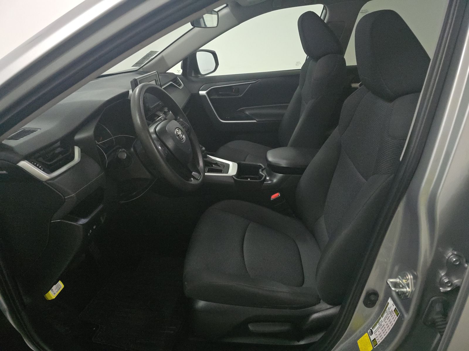 2022 Toyota RAV4 LE FWD