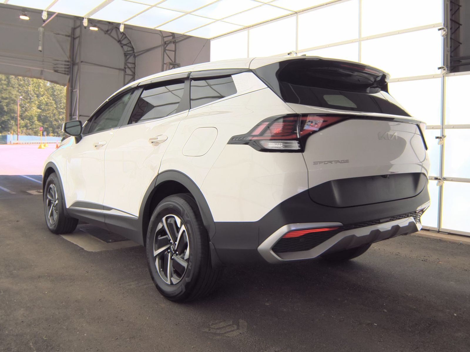 2024 Kia Sportage Hybrid LX AWD