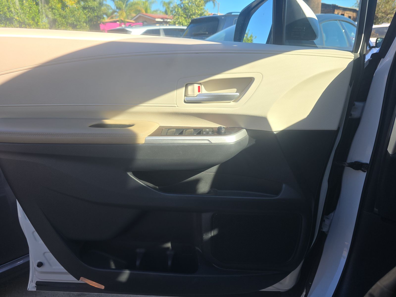 2023 Toyota Sienna XLE FWD