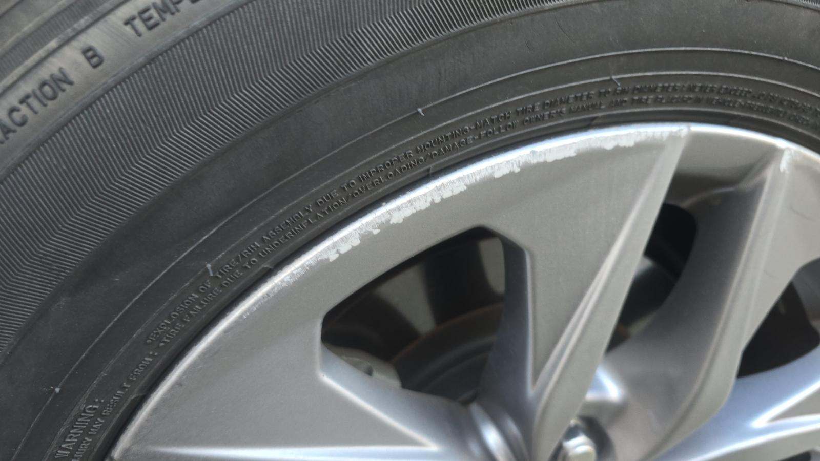 2023 Toyota Sienna XLE FWD