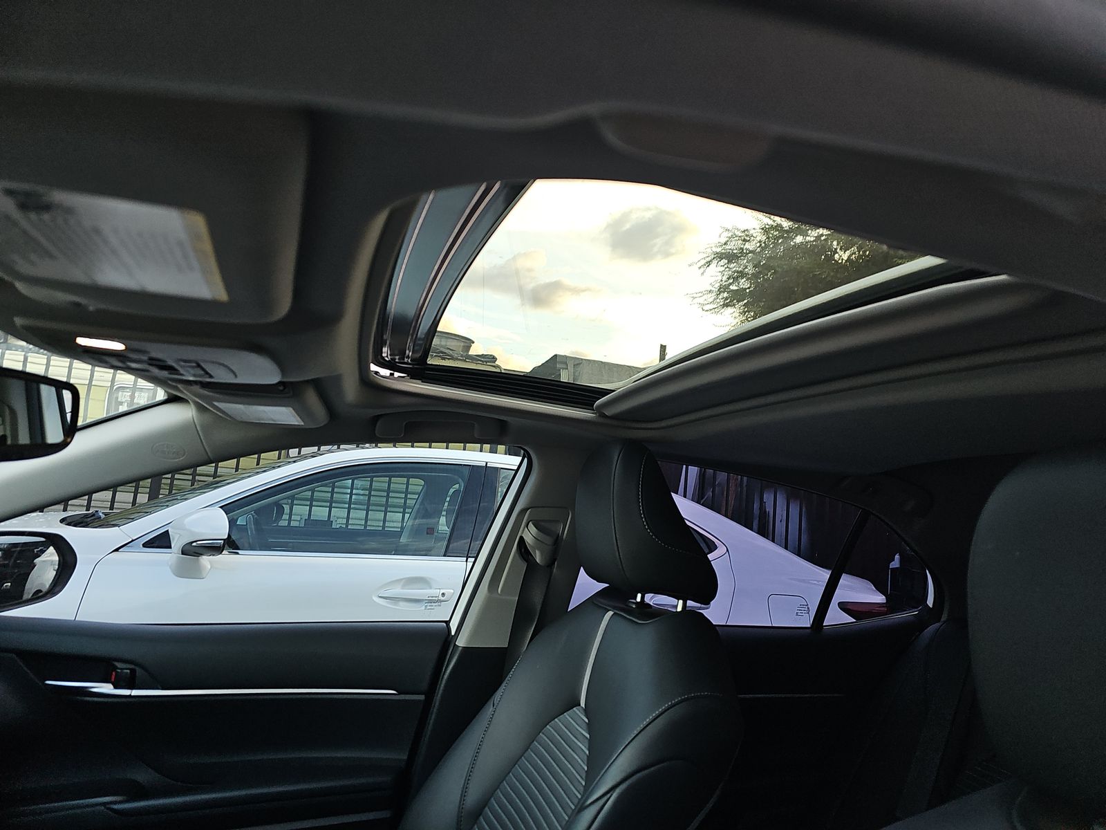 2023 Toyota Camry SE FWD