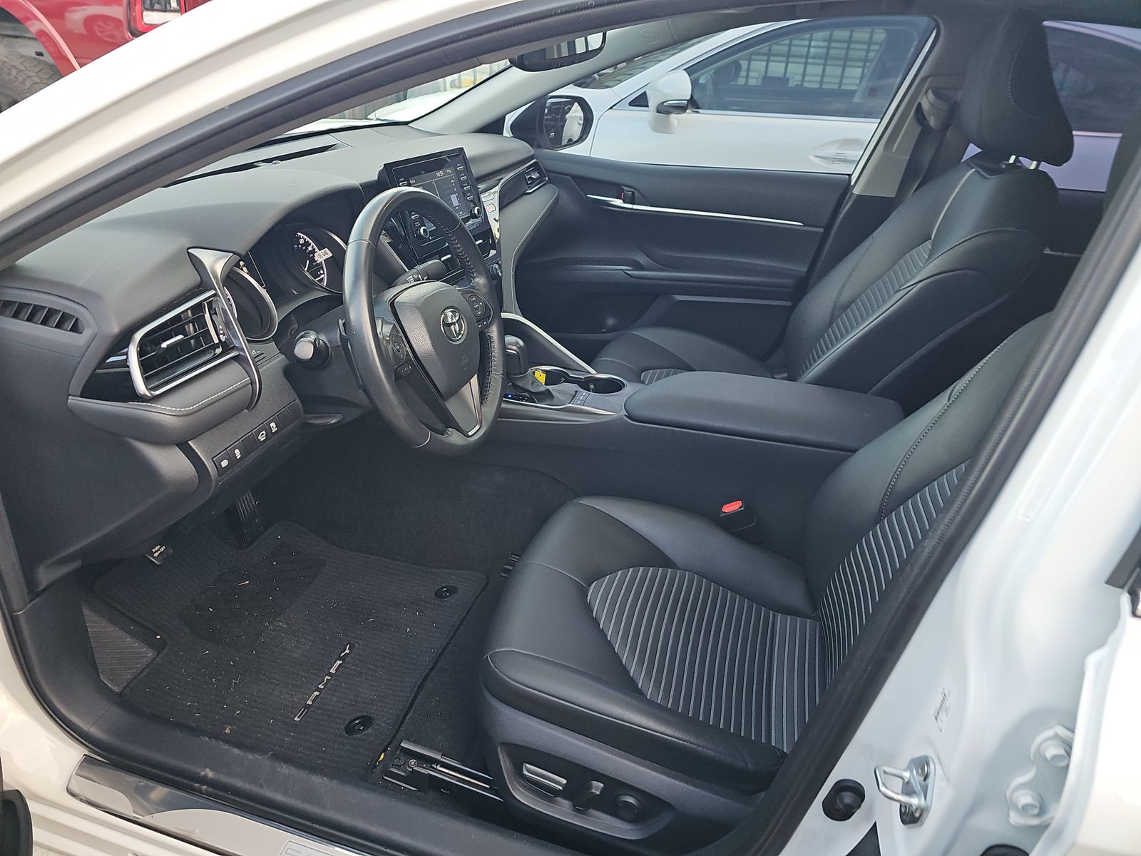 2023 Toyota Camry SE FWD