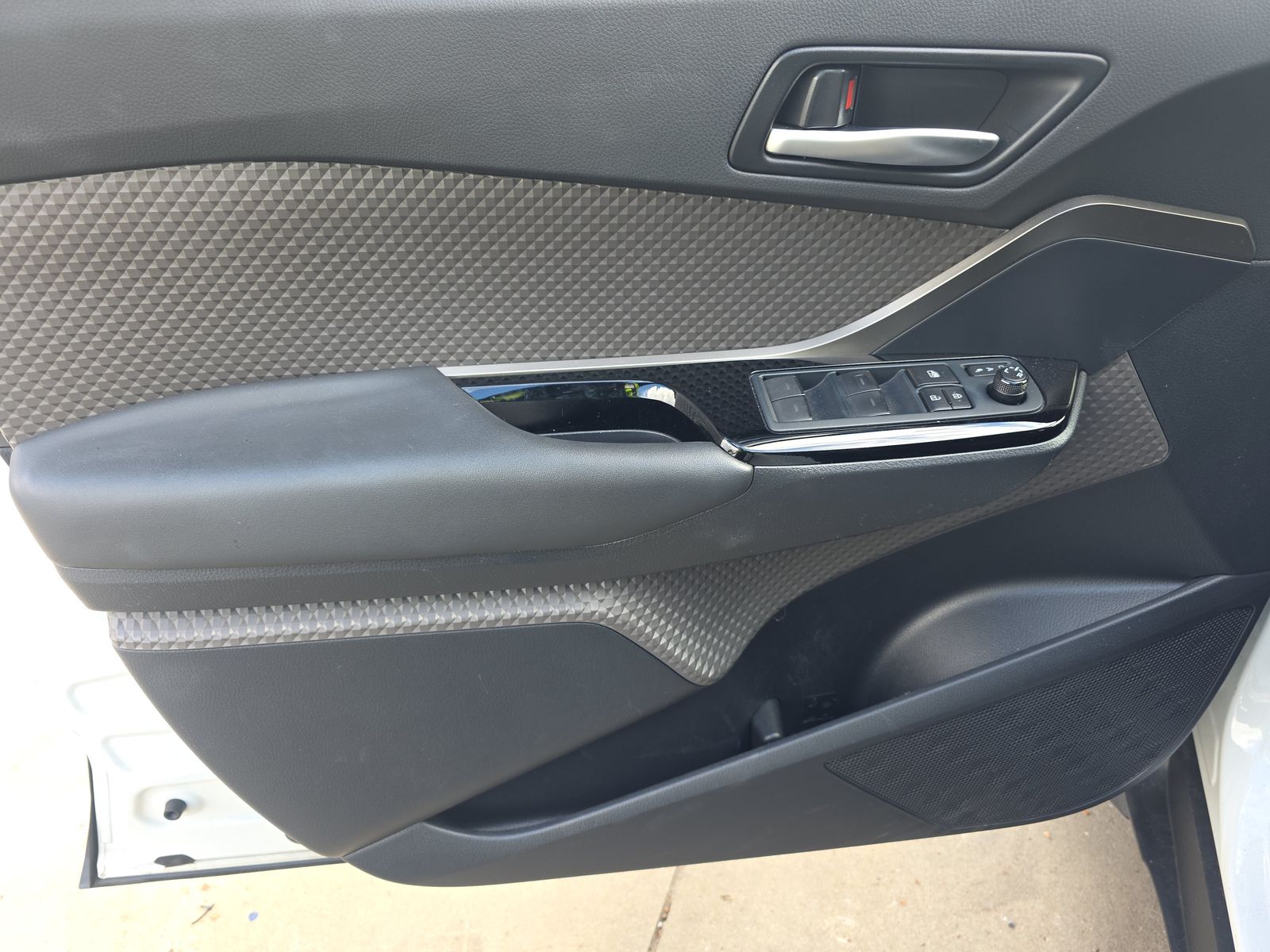 2022 Toyota C-HR Limited FWD