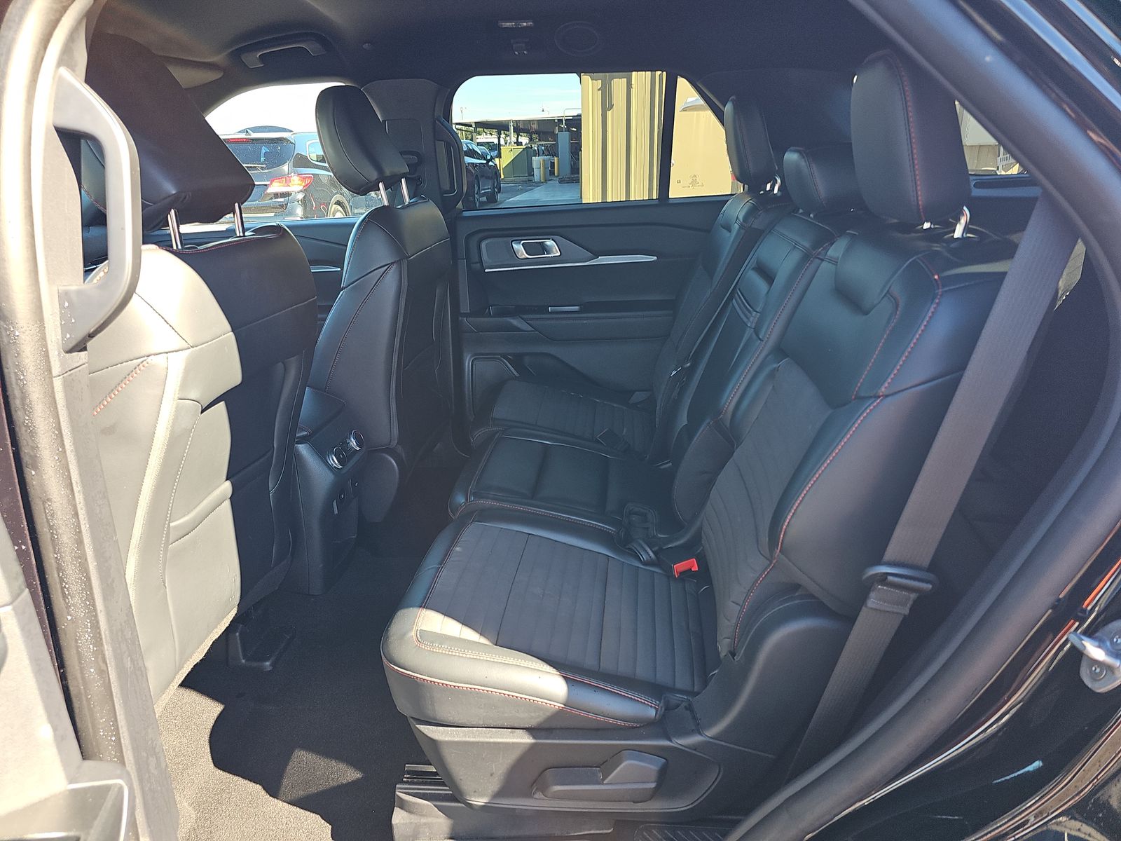 2025 Ford Explorer ST-Line AWD