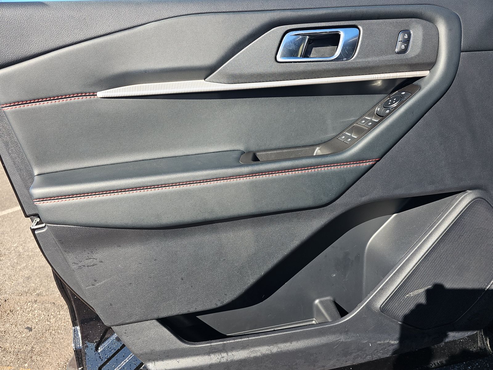 2025 Ford Explorer ST-Line AWD