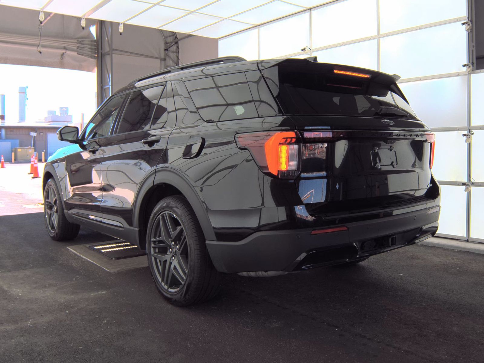 2025 Ford Explorer ST-Line AWD