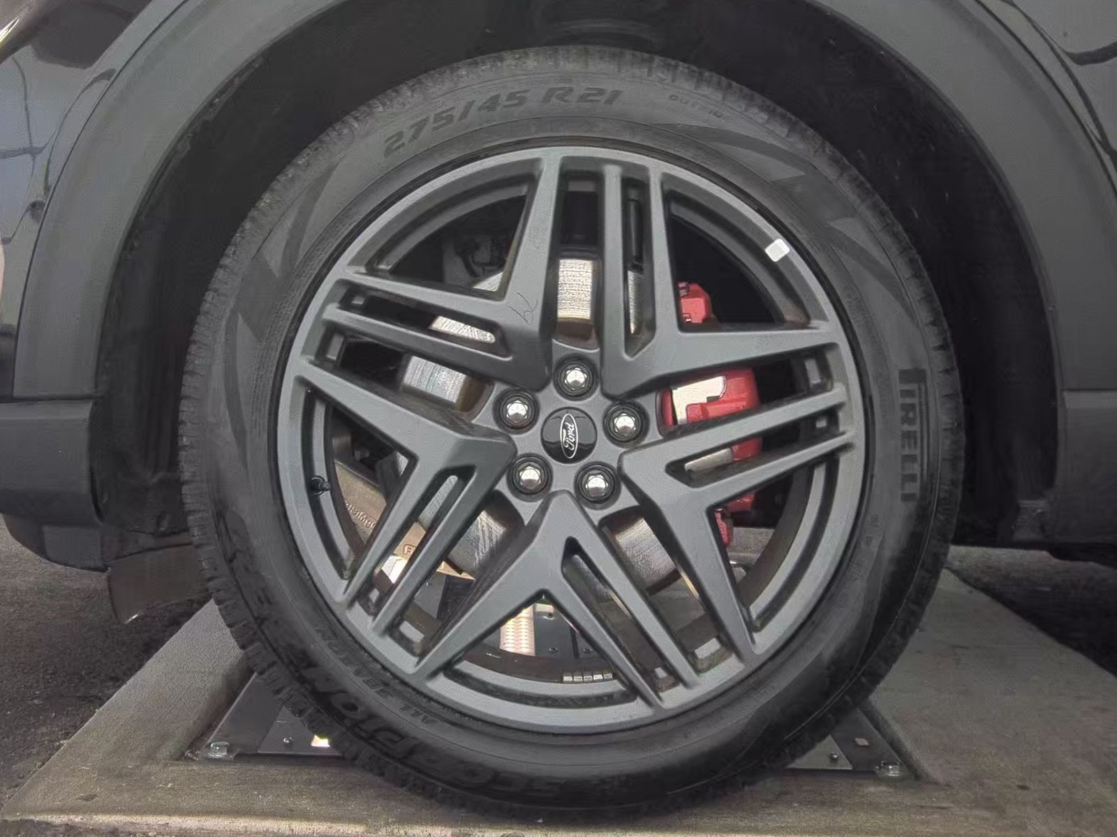 2025 Ford Explorer ST-Line AWD