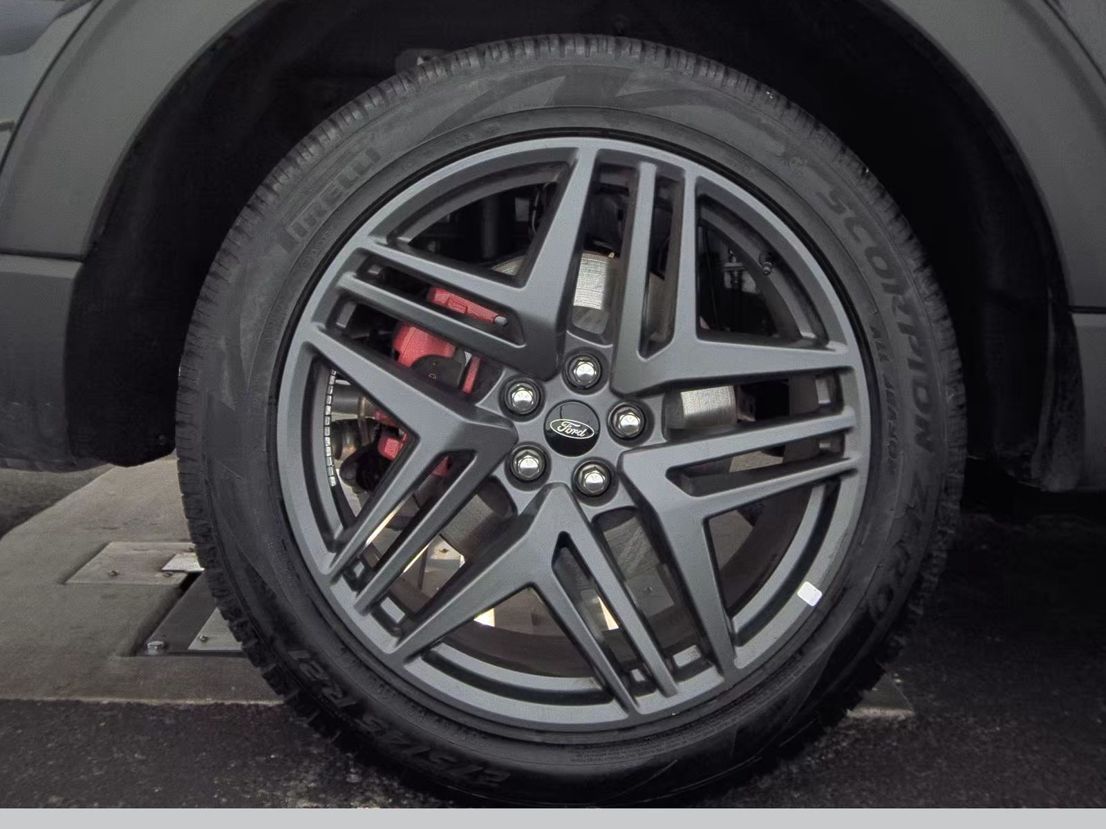 2025 Ford Explorer ST-Line AWD