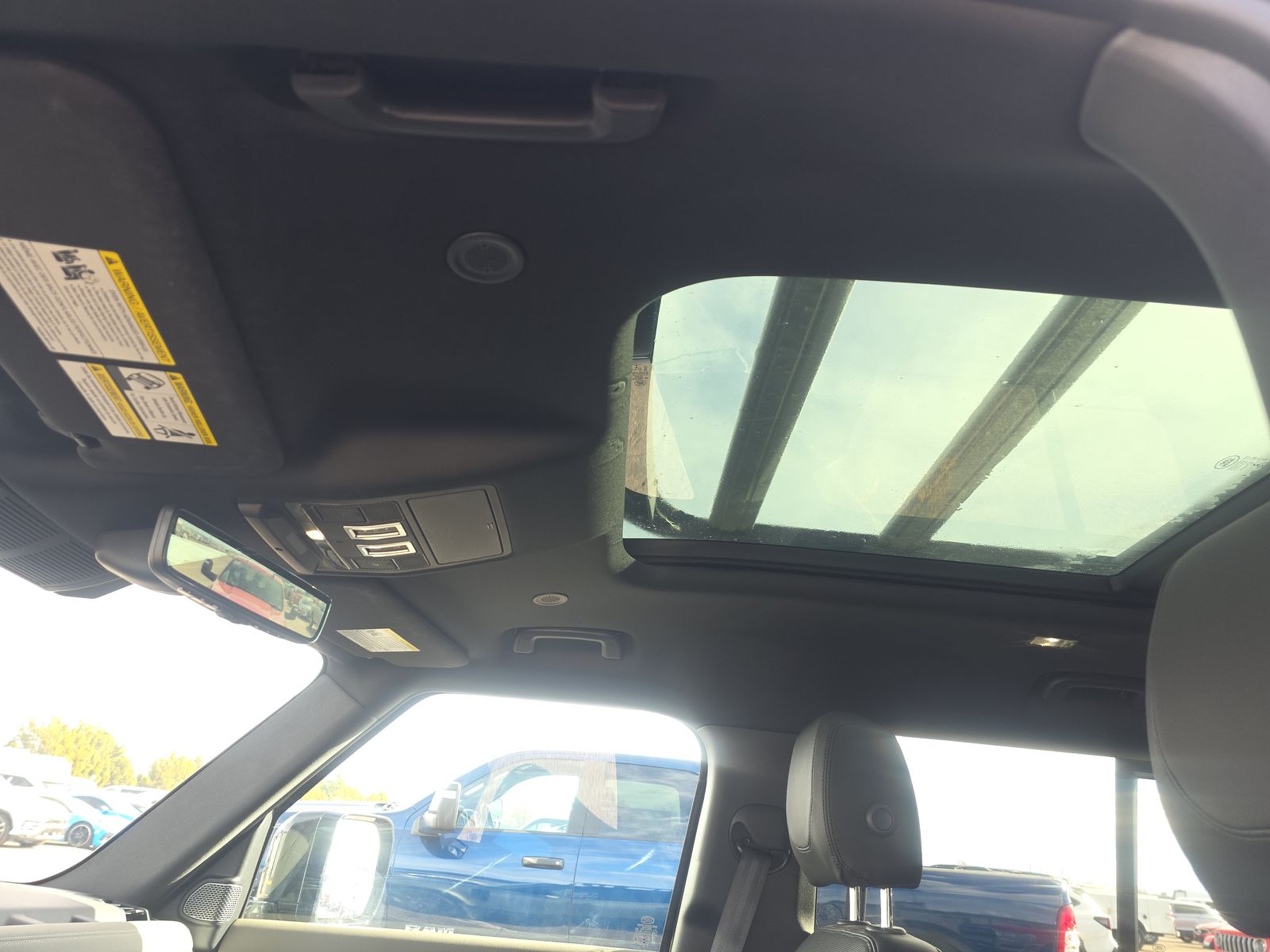 2022 Land Rover Defender 110 X-Dynamic SE AWD