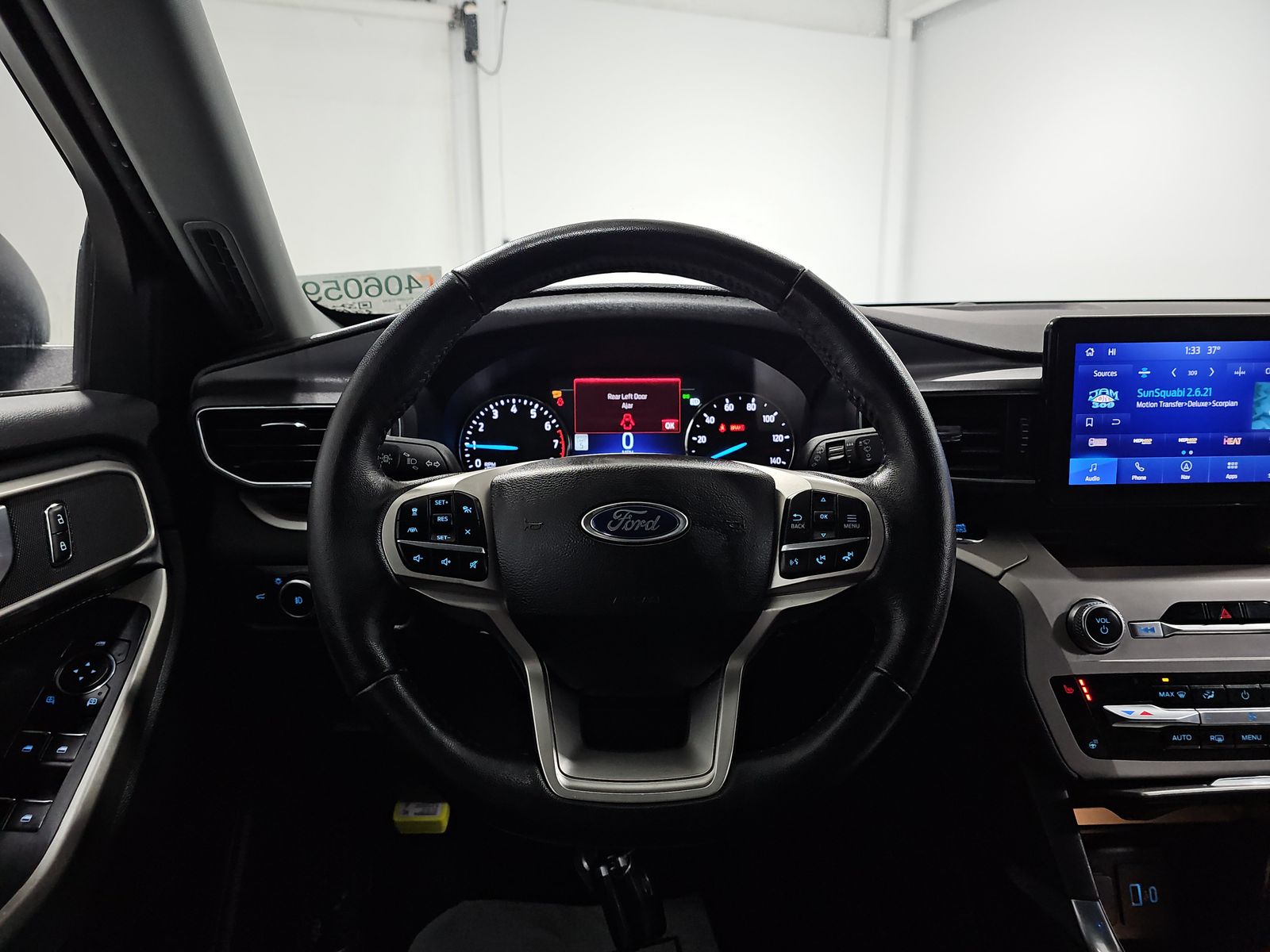 2023 Ford Explorer XLT AWD