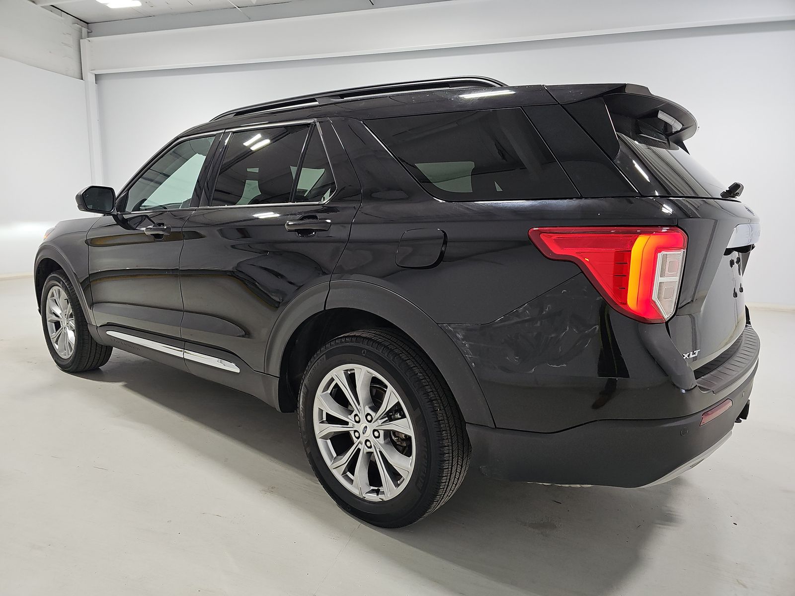 2023 Ford Explorer XLT AWD