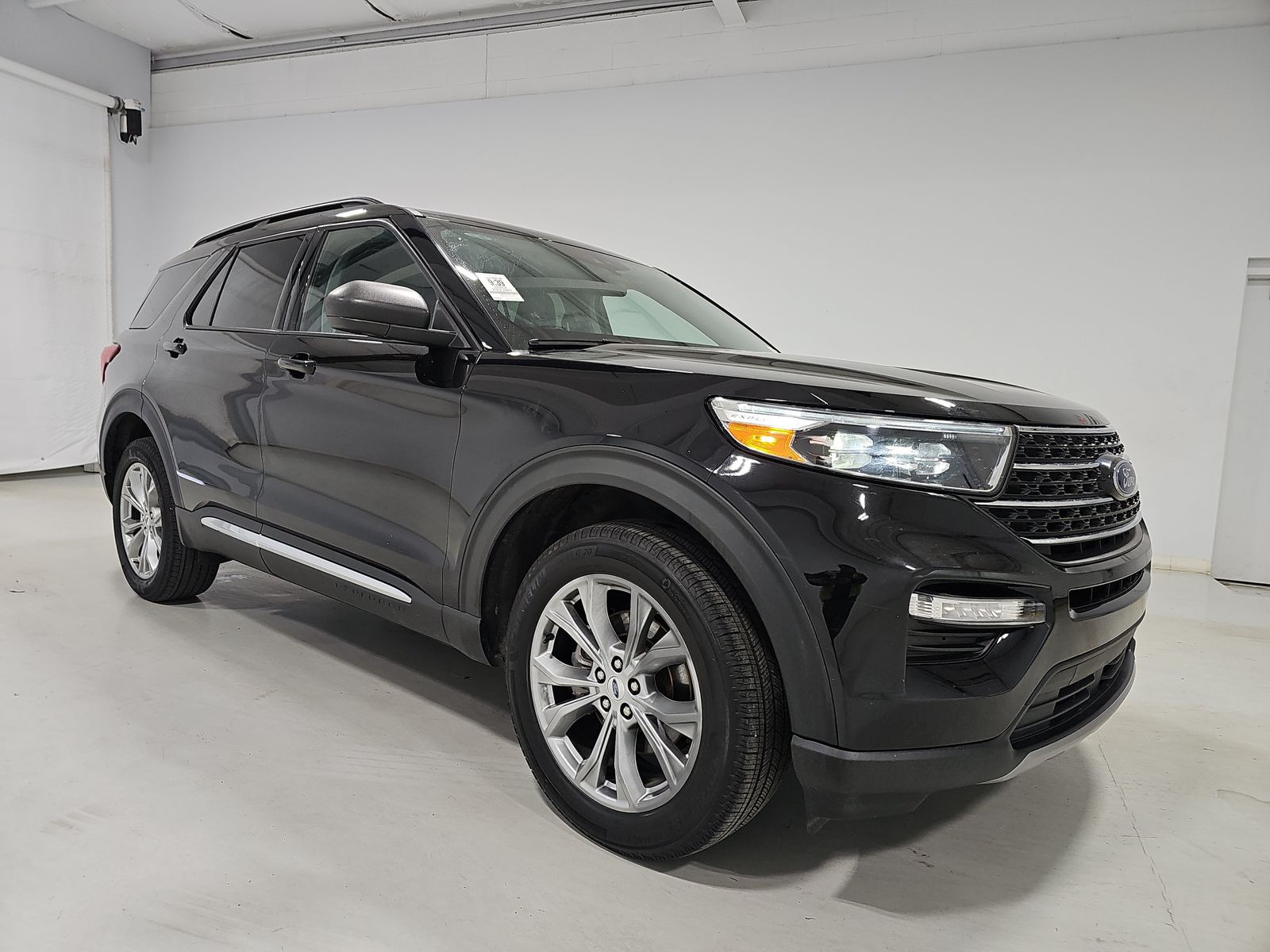 2023 Ford Explorer XLT AWD
