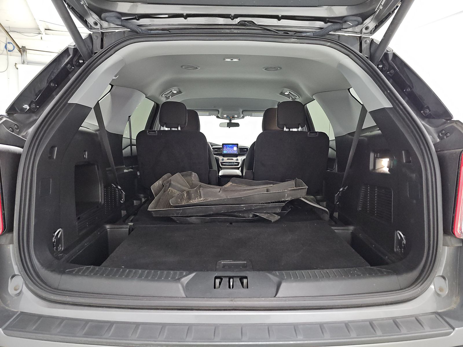 2023 Ford Explorer XLT AWD