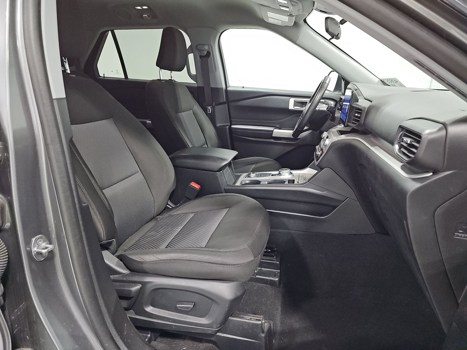 2023 Ford Explorer XLT AWD