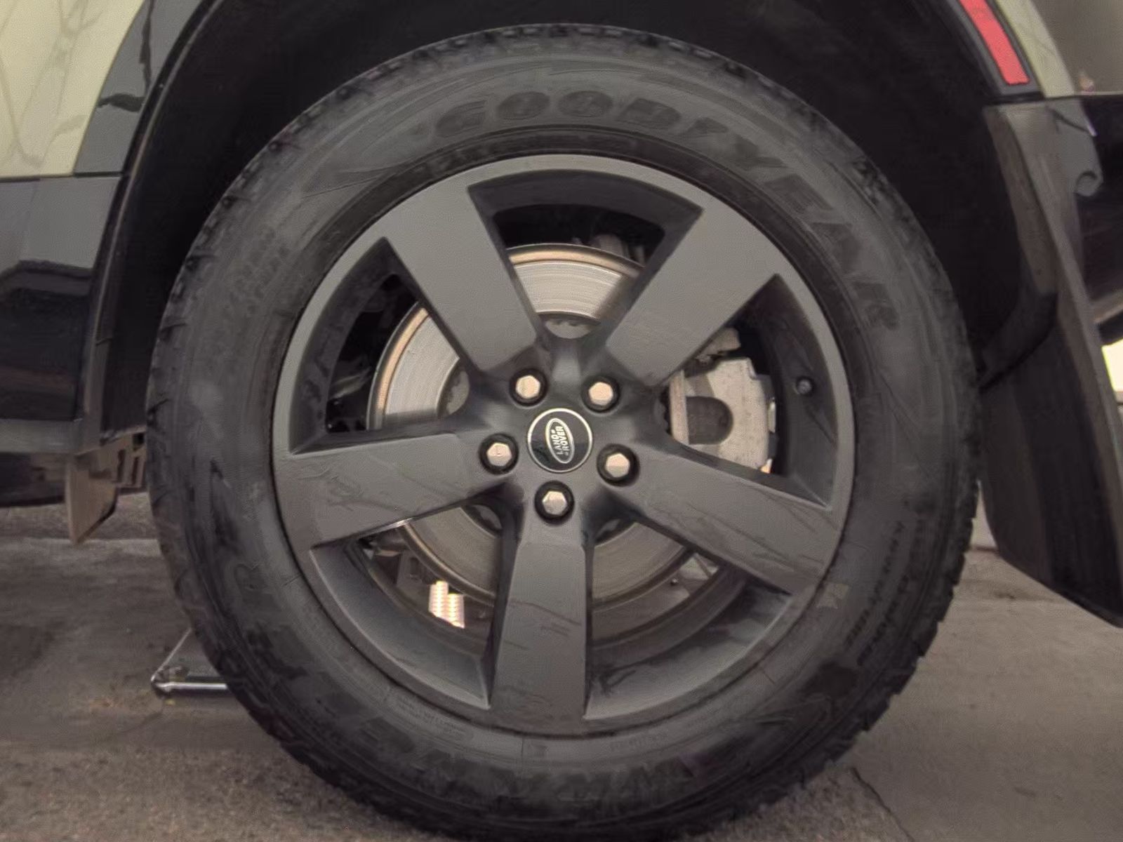 2022 Land Rover Defender 110 X-Dynamic SE AWD