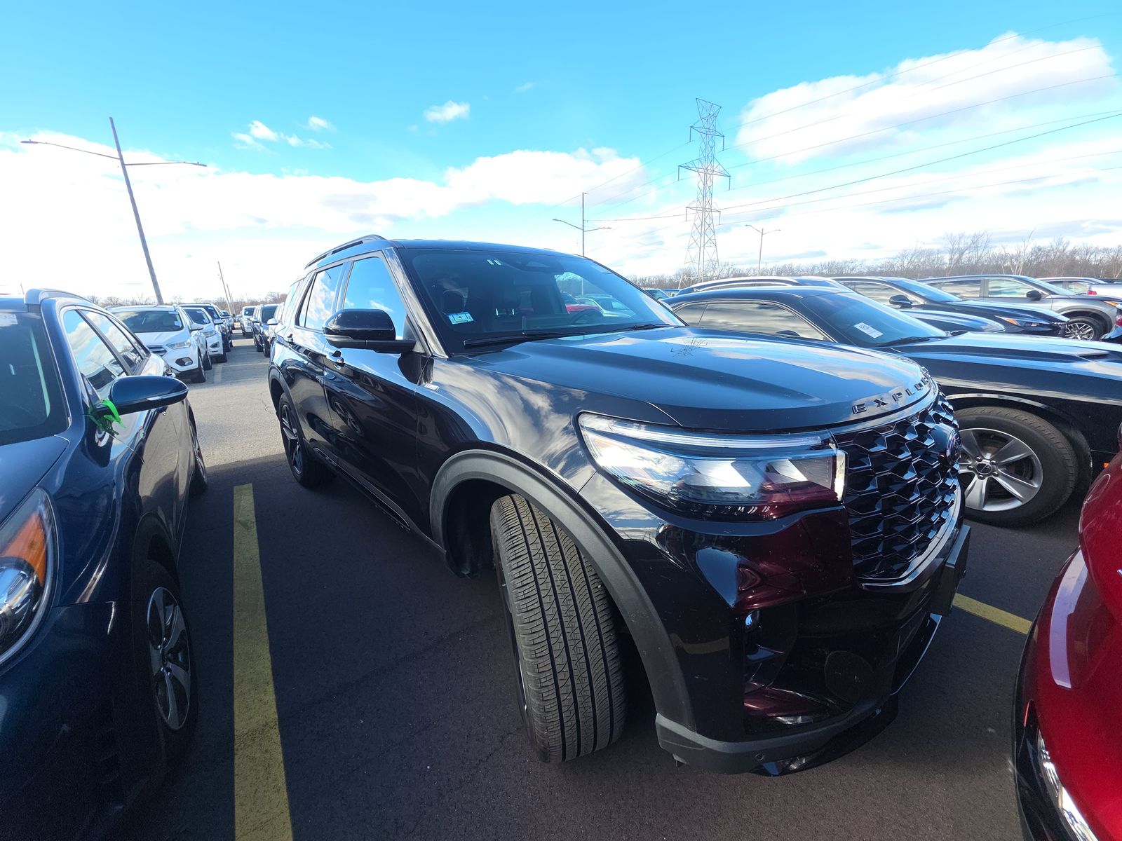 2025 Ford Explorer ST-Line AWD