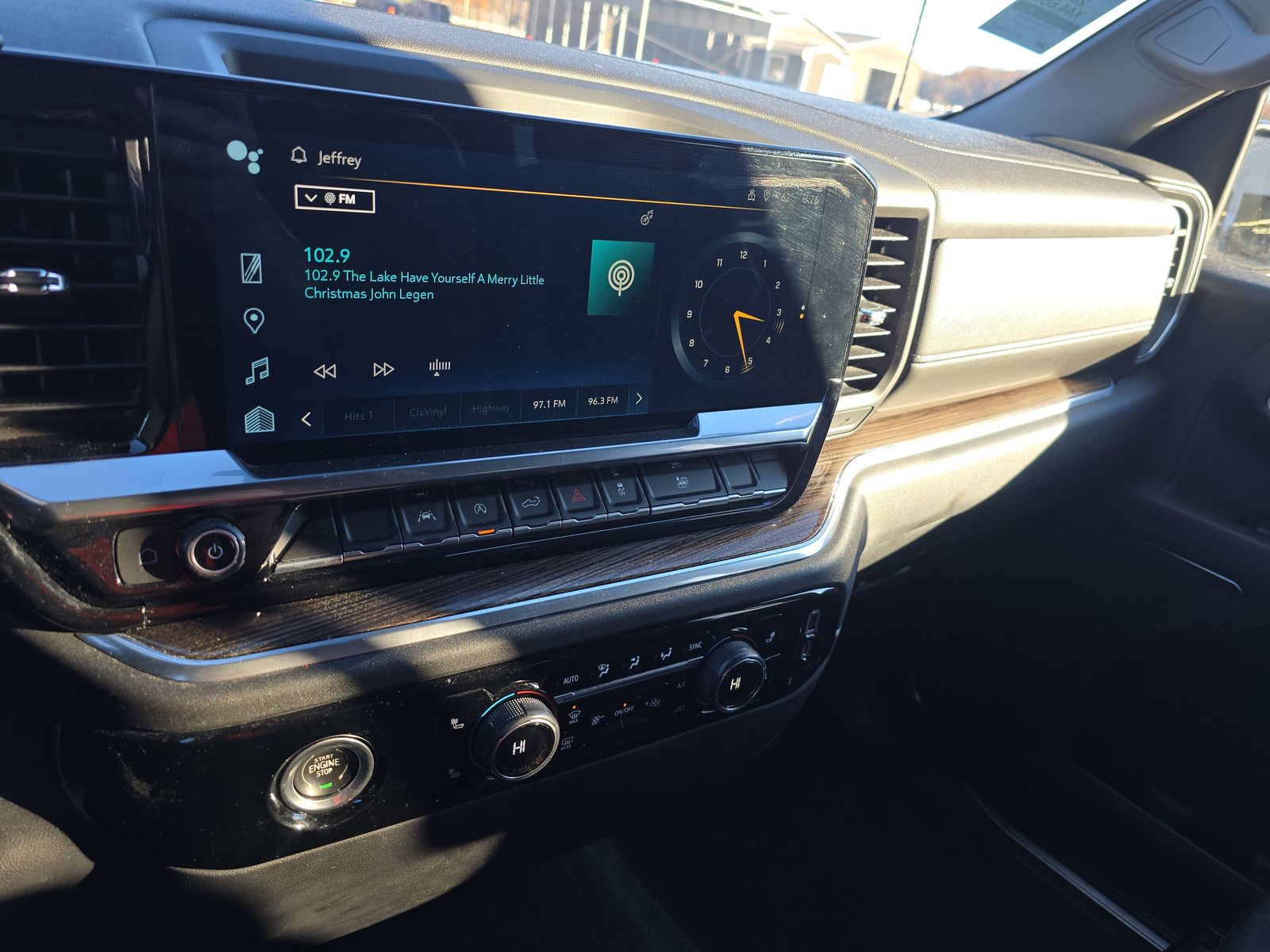 2023 Chevrolet Silverado 1500 LT AWD