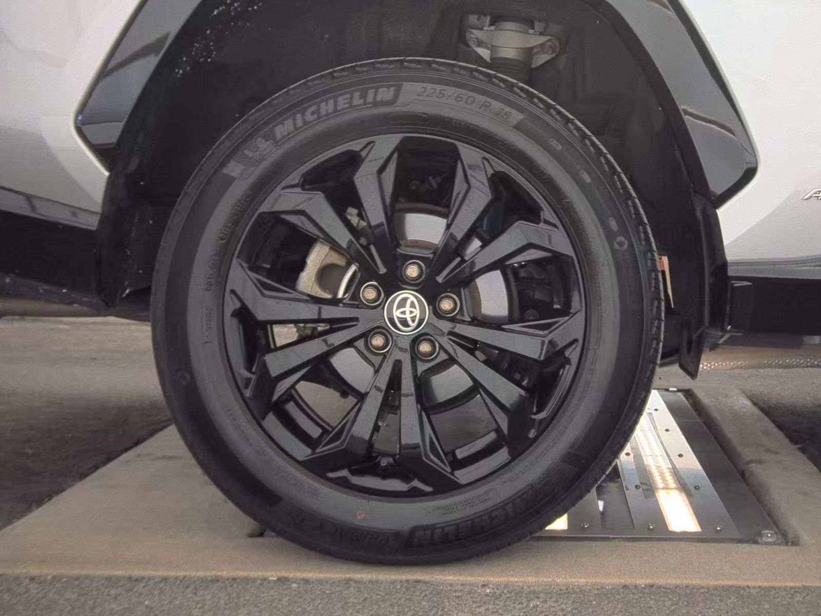 2023 Toyota RAV4 Hybrid XSE AWD