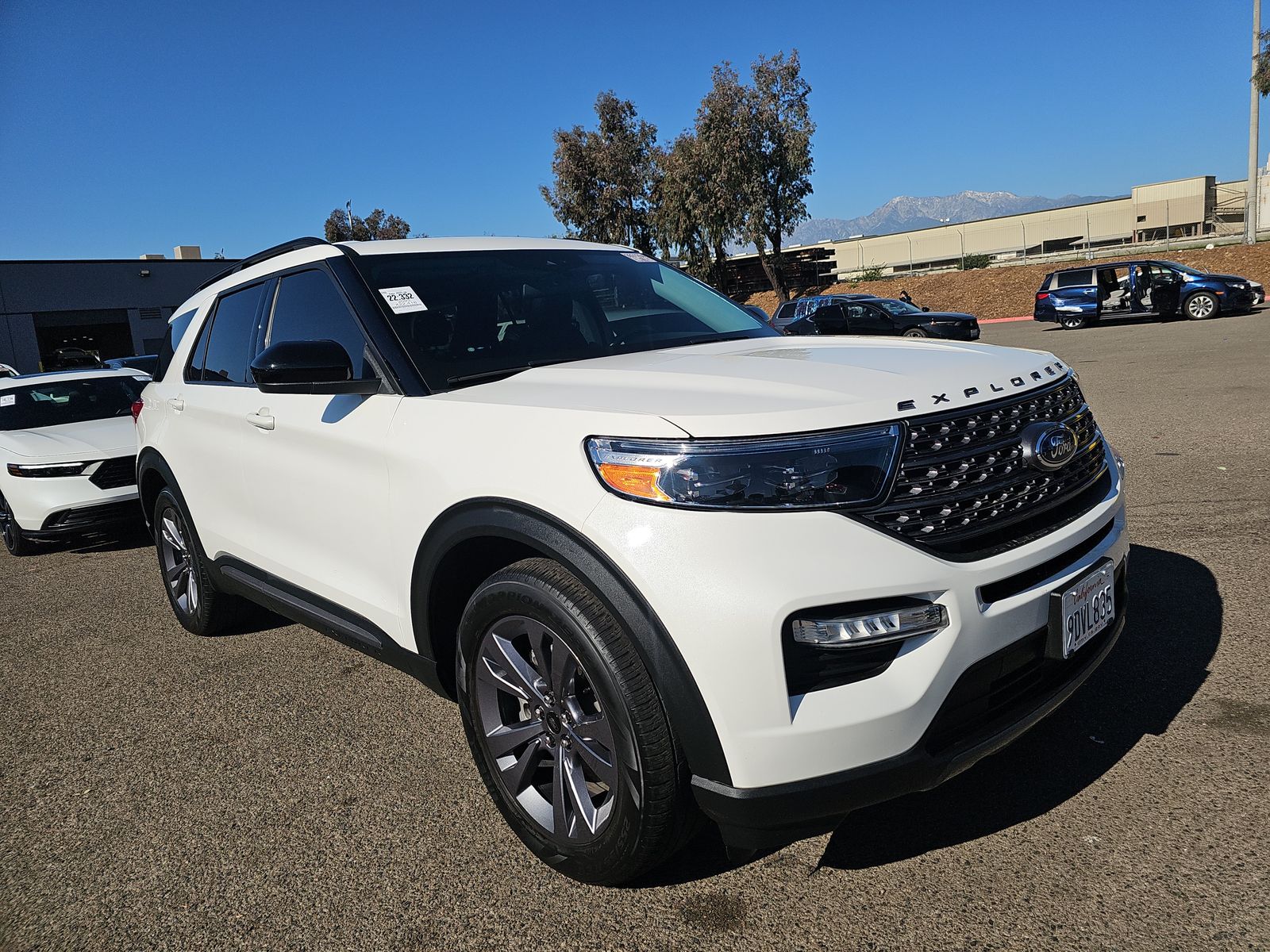 2022 Ford Explorer XLT FWD