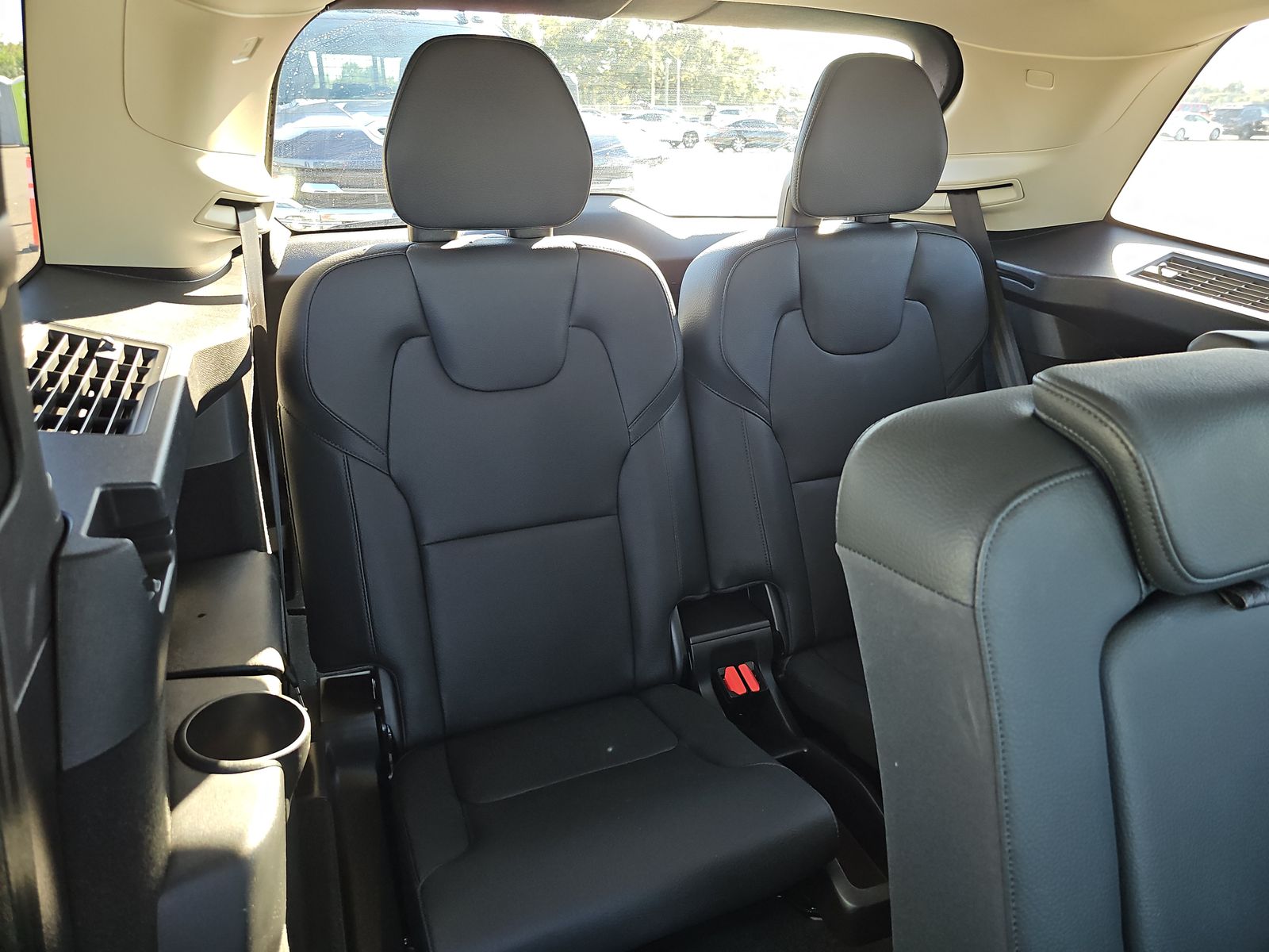 2024 Volvo XC90 B5 Plus AWD