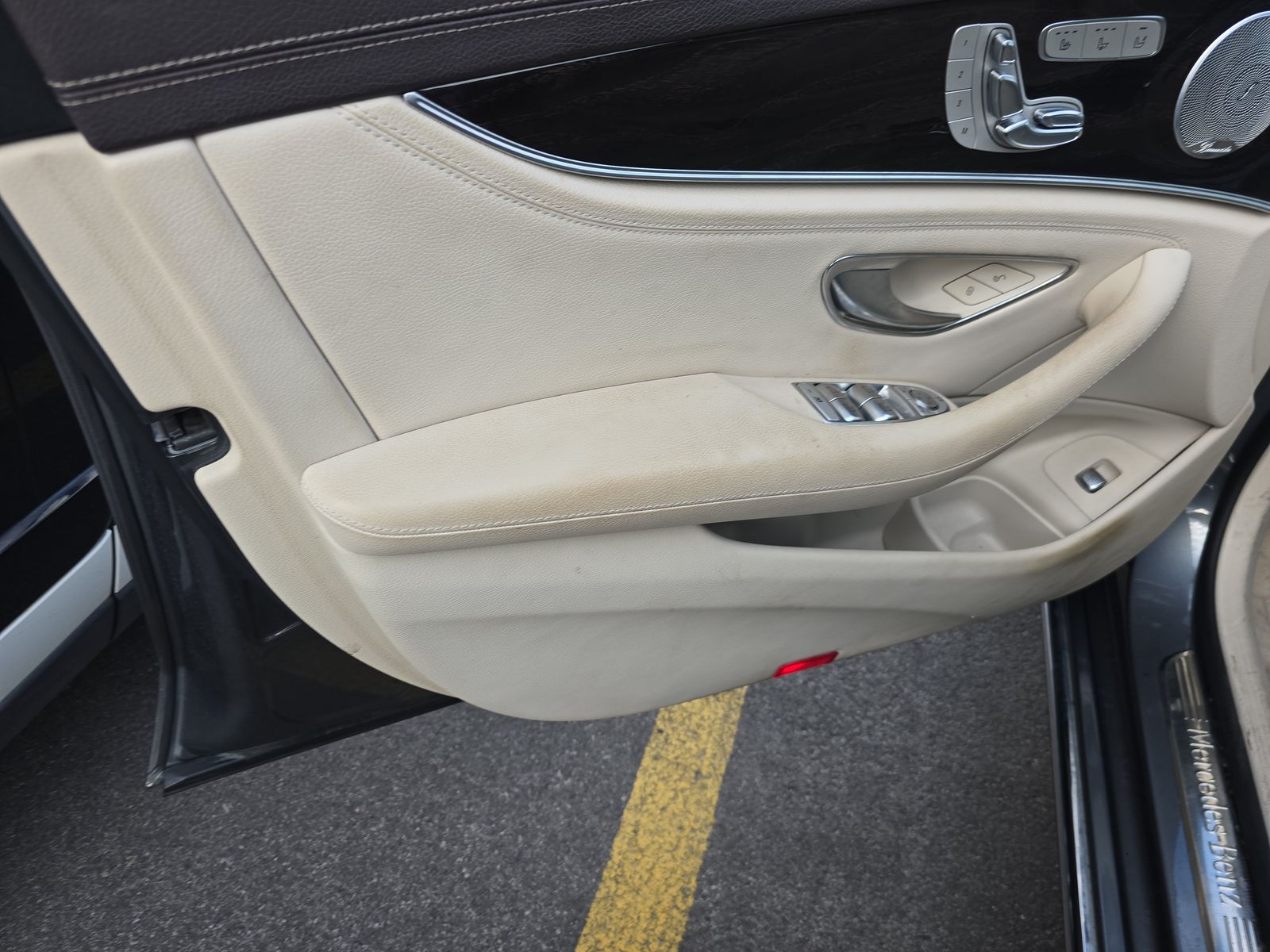 2017 Mercedes-Benz E-Class E 300 Luxury RWD