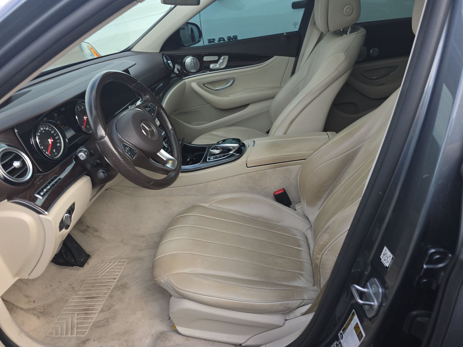 2017 Mercedes-Benz E-Class E 300 Luxury RWD