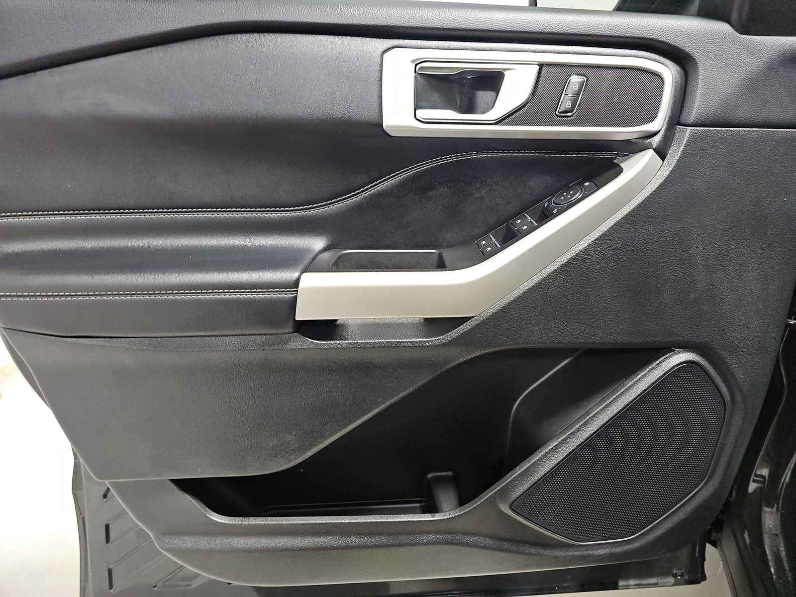 2022 Ford Explorer XLT AWD