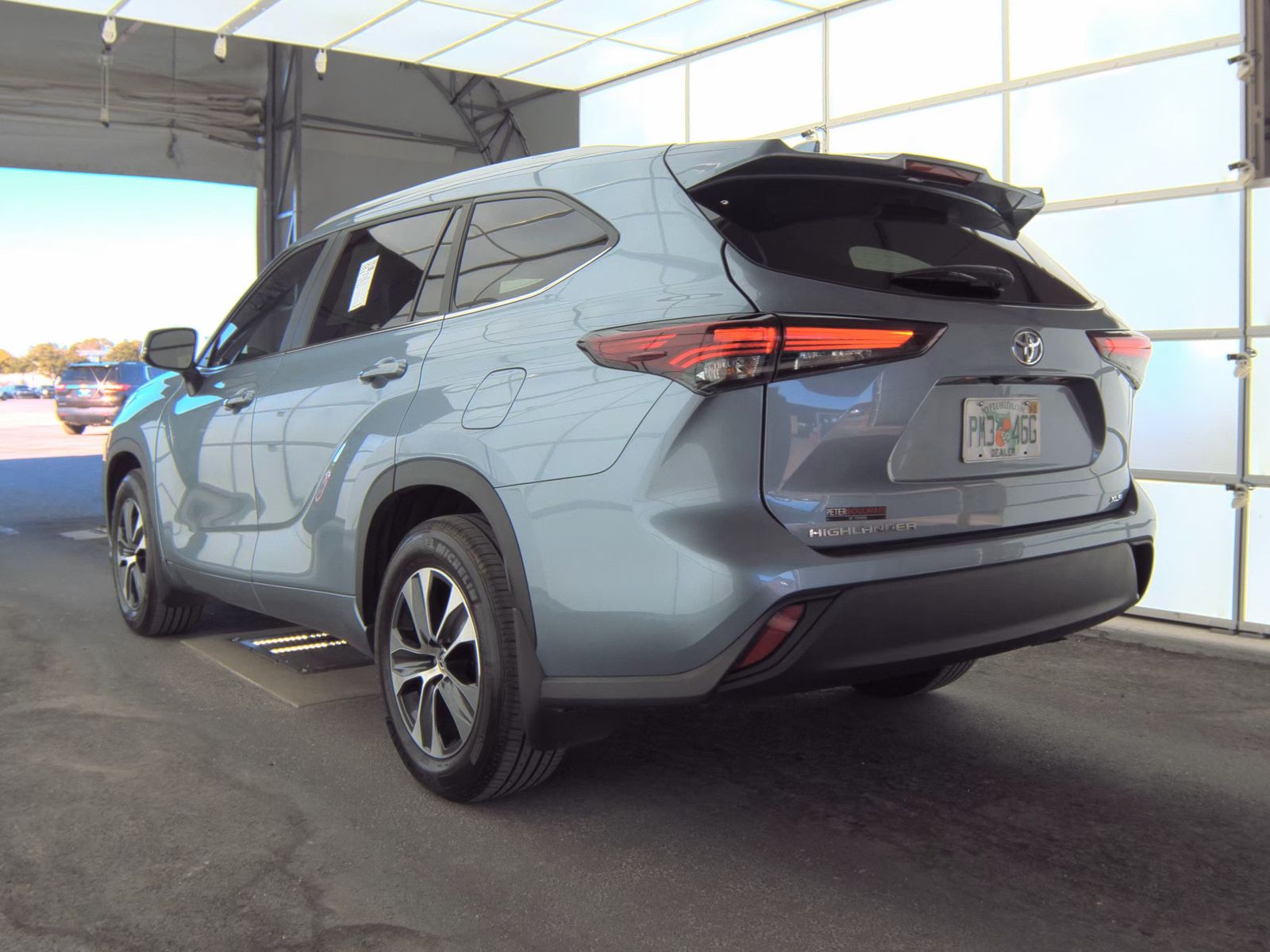 2024 Toyota Highlander XLE FWD