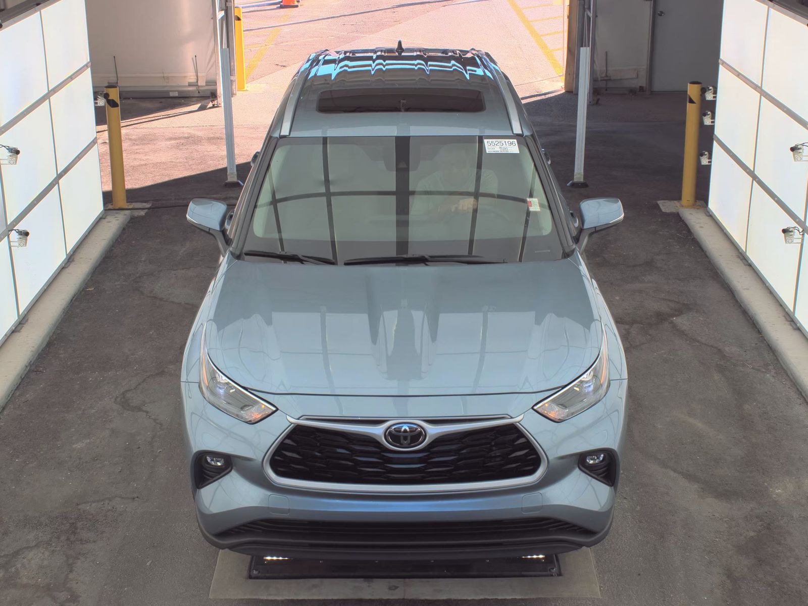 2024 Toyota Highlander XLE FWD