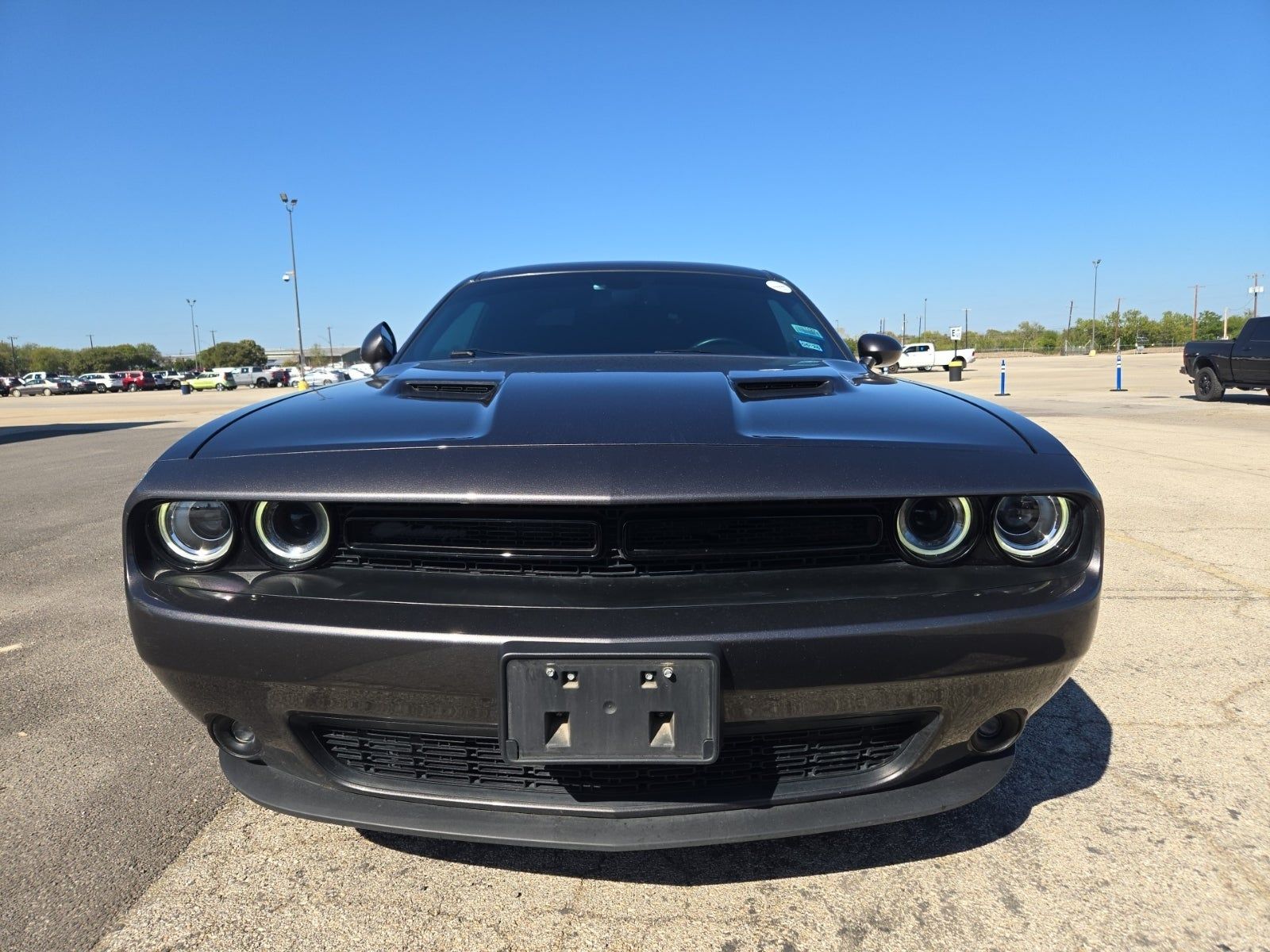 2022 Dodge Challenger SXT RWD