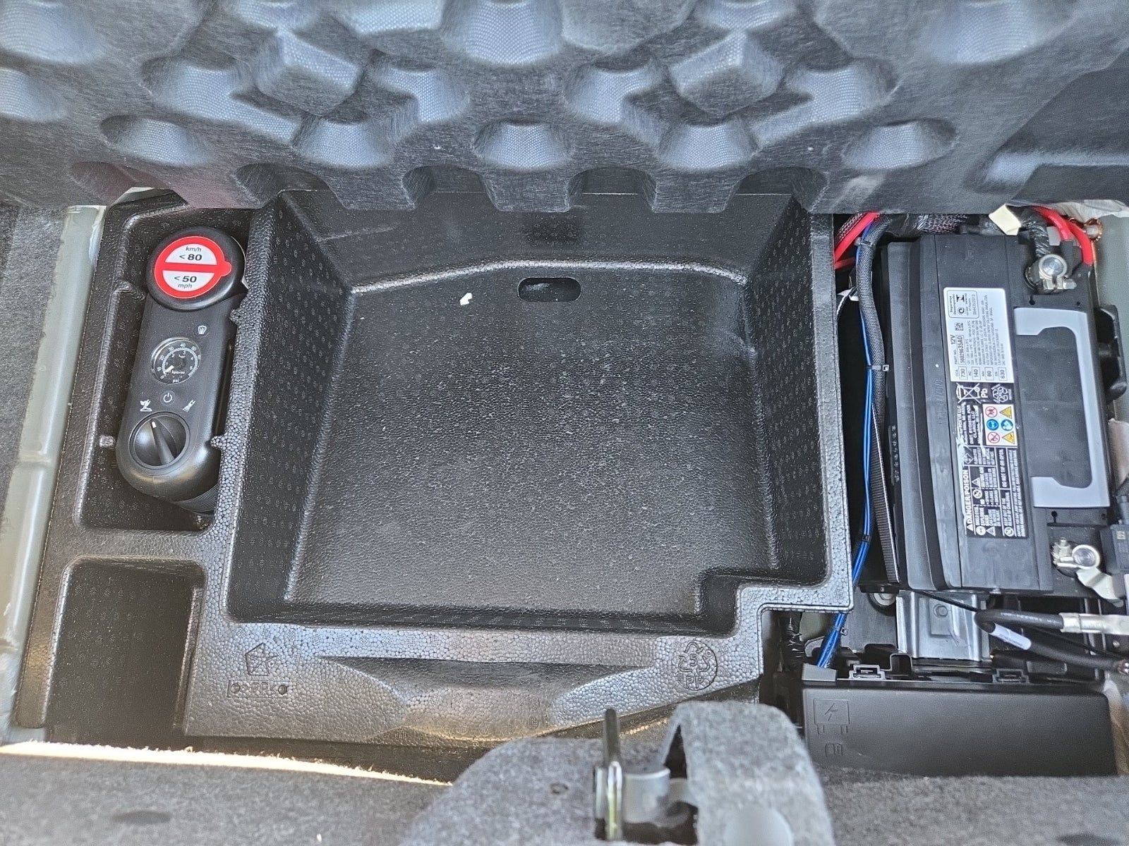 2022 Dodge Challenger SXT RWD