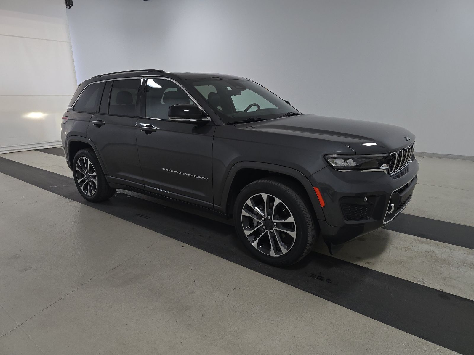 2022 Jeep Grand Cherokee Overland AWD