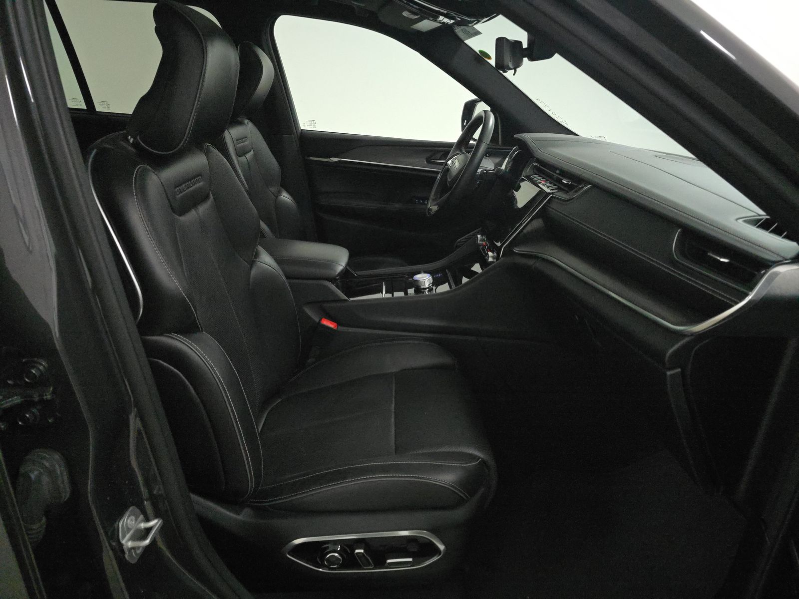 2022 Jeep Grand Cherokee Overland AWD