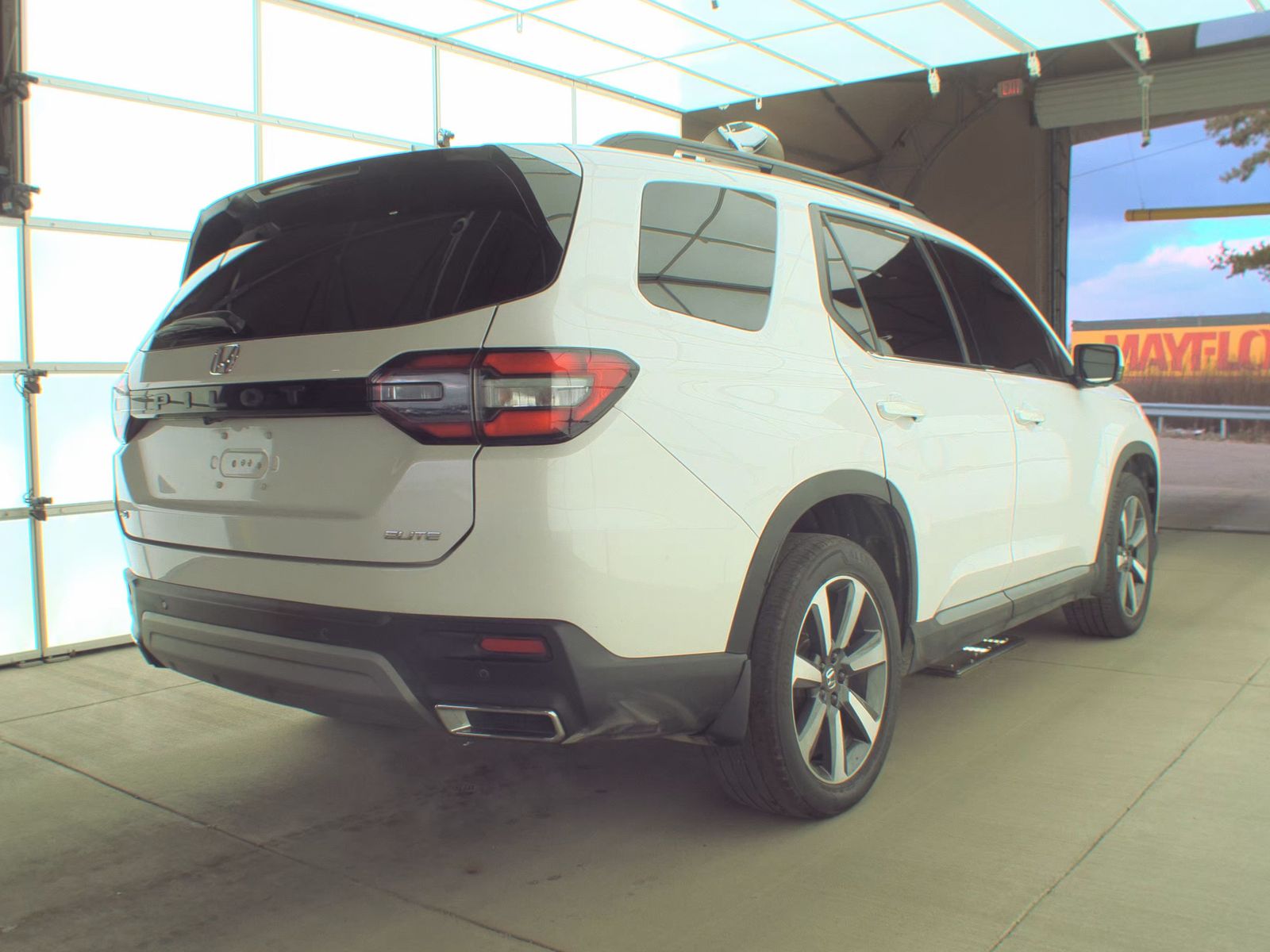 2023 Honda Pilot Elite AWD