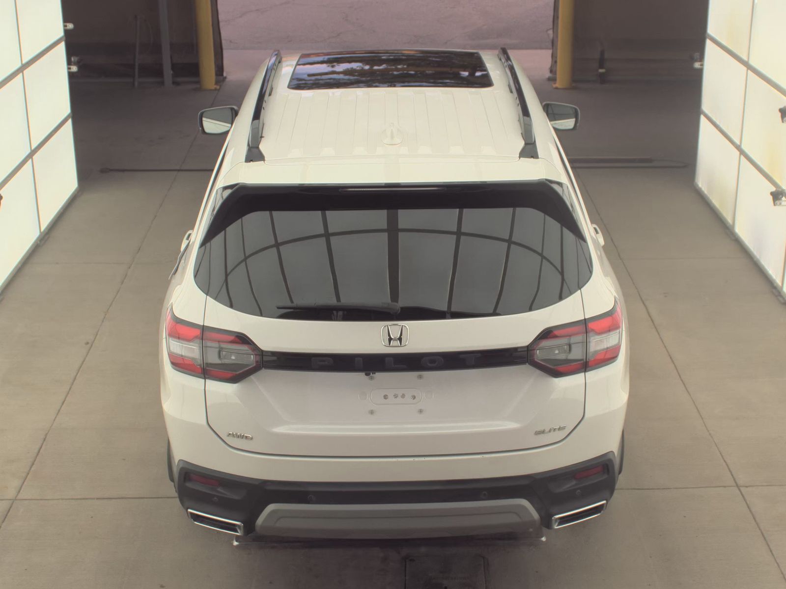 2023 Honda Pilot Elite AWD