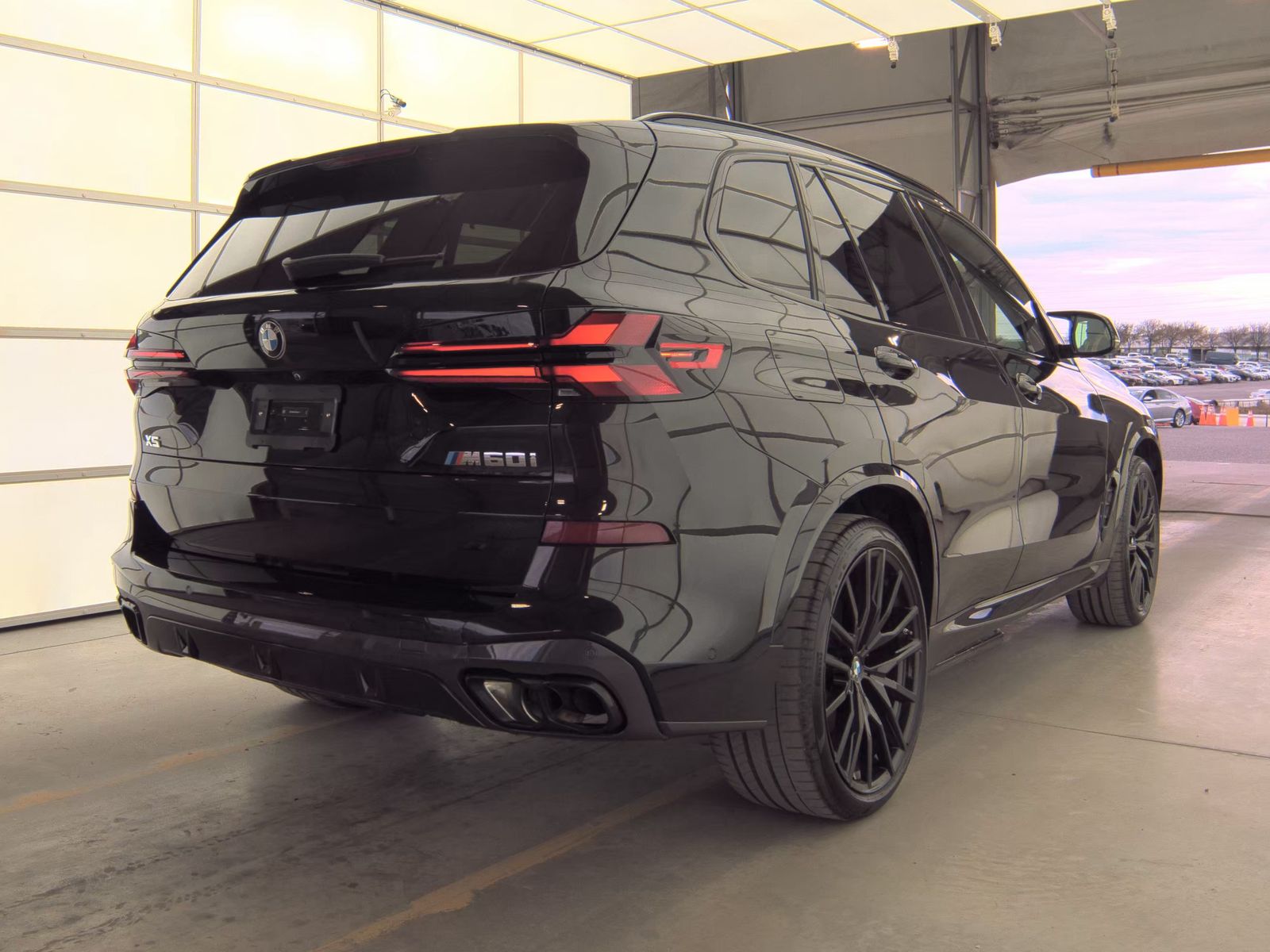 2025 BMW X5 M60i xDrive AWD
